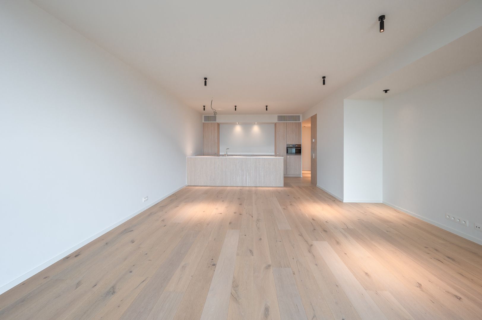 Luxueus appartement tot in detail afgewerkt met een fenomenaal zicht foto 16