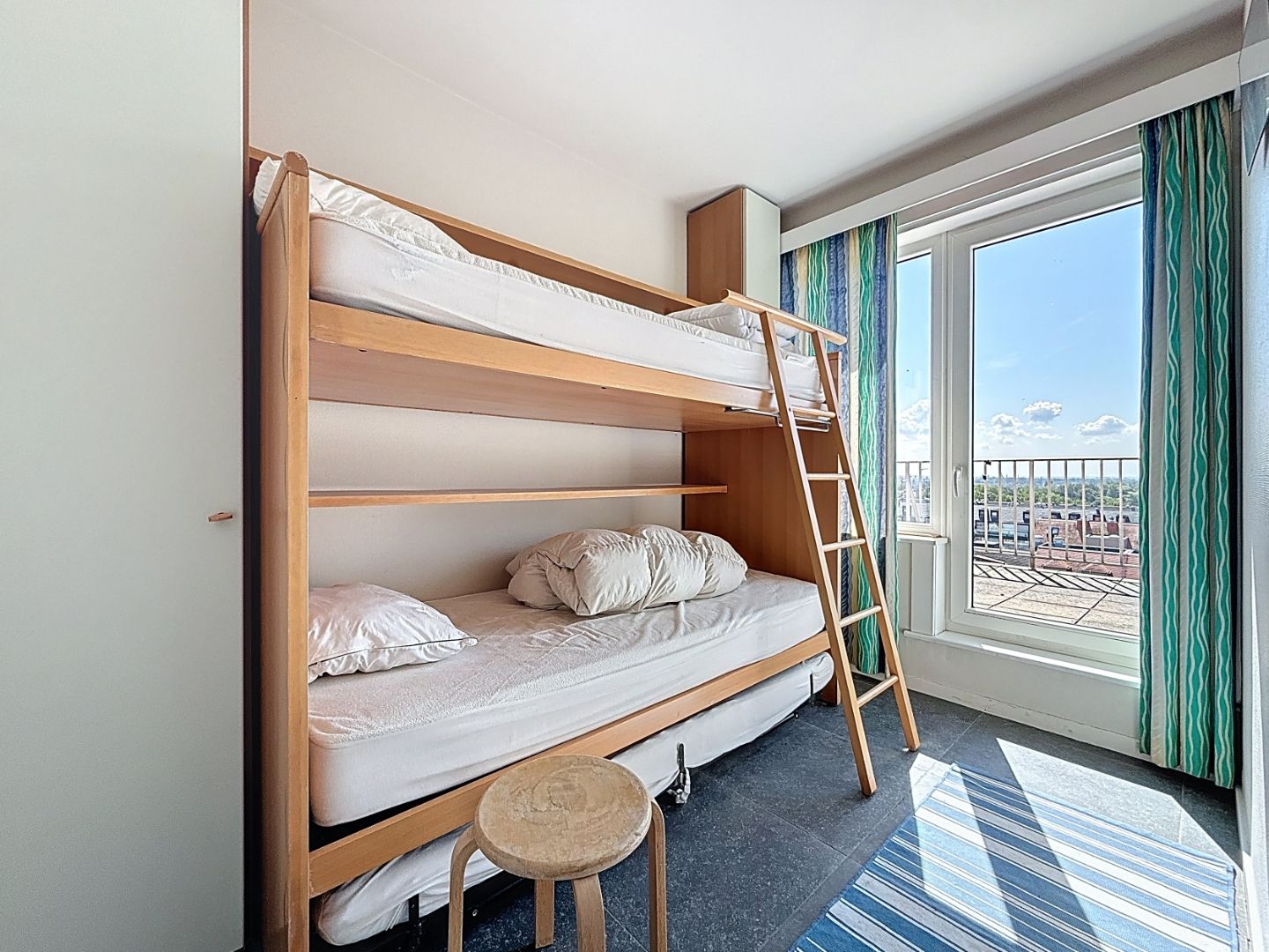 Penthouse met 2 slaapkamers met zeezicht en zicht op de pier te Nieuwpoort-Bad foto 6