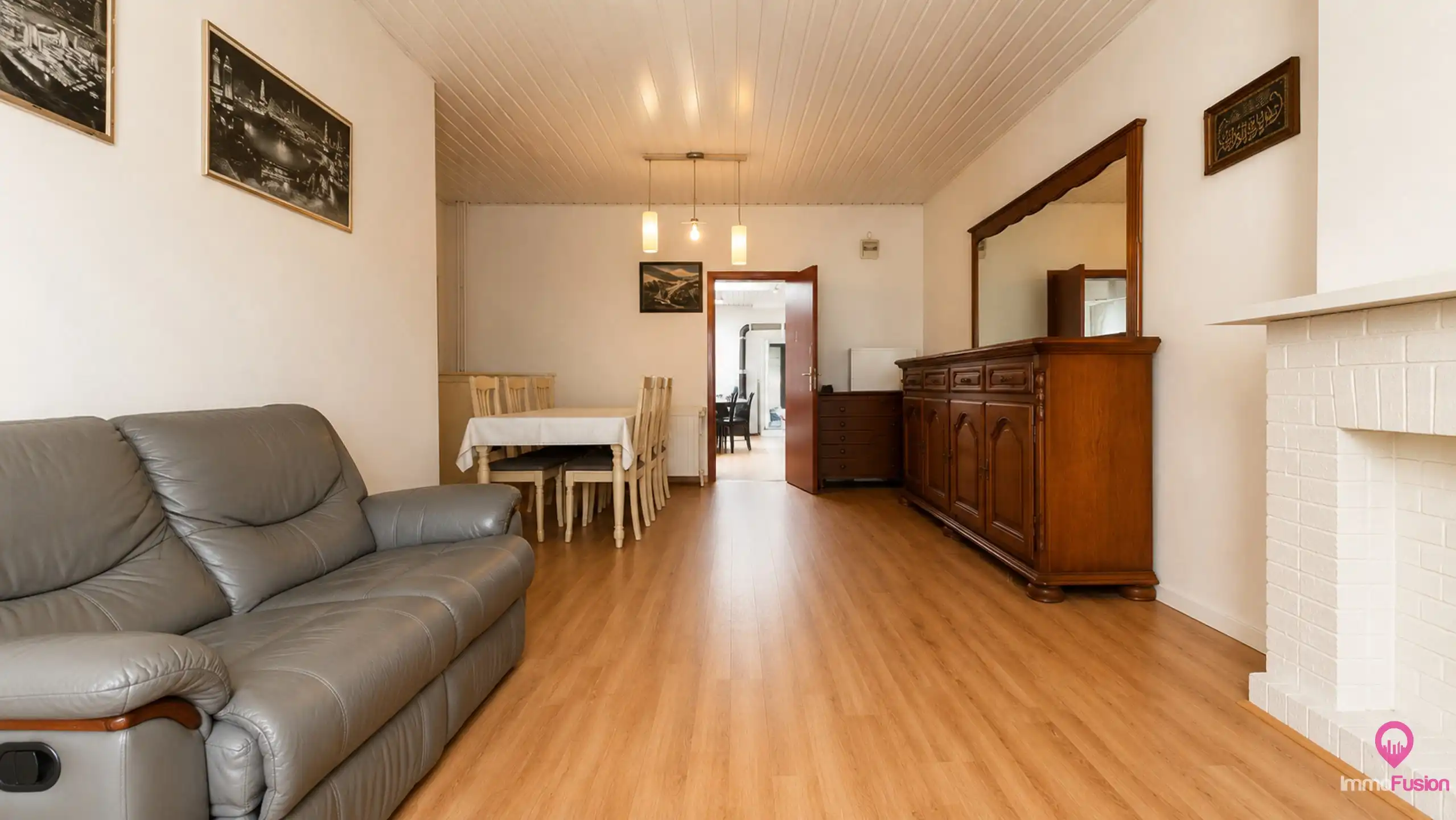 Instapklare woning met veranda, tuin en garage! foto 3