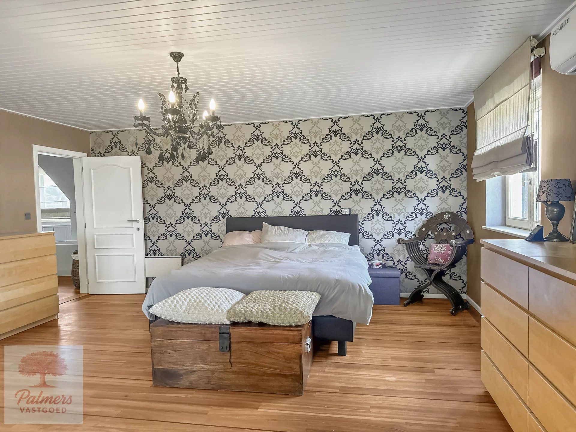 Veelzijdige villa eventueel voor vrij beroep. foto 17