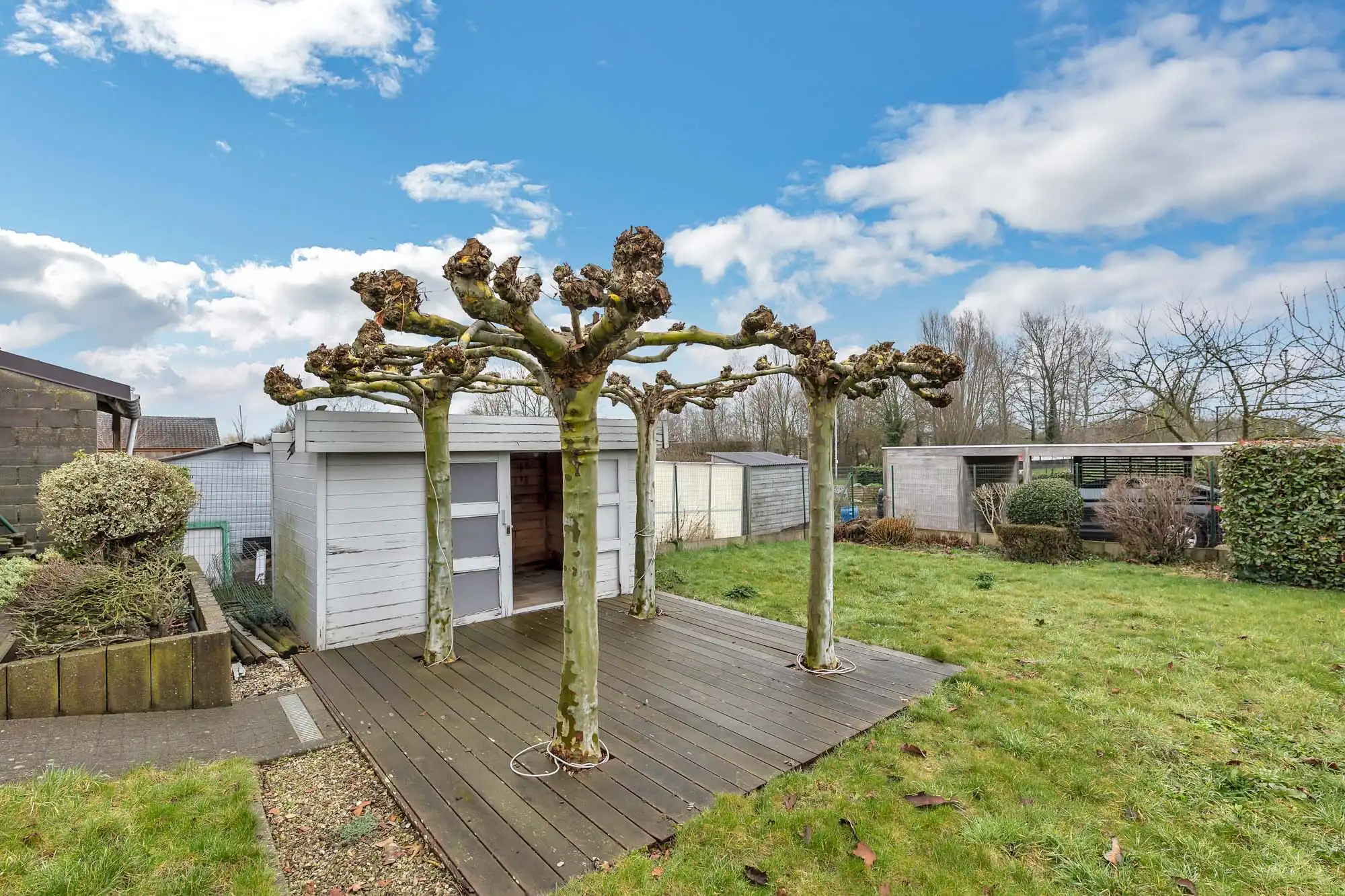 Instapklare HOB met tuin en garage foto 25