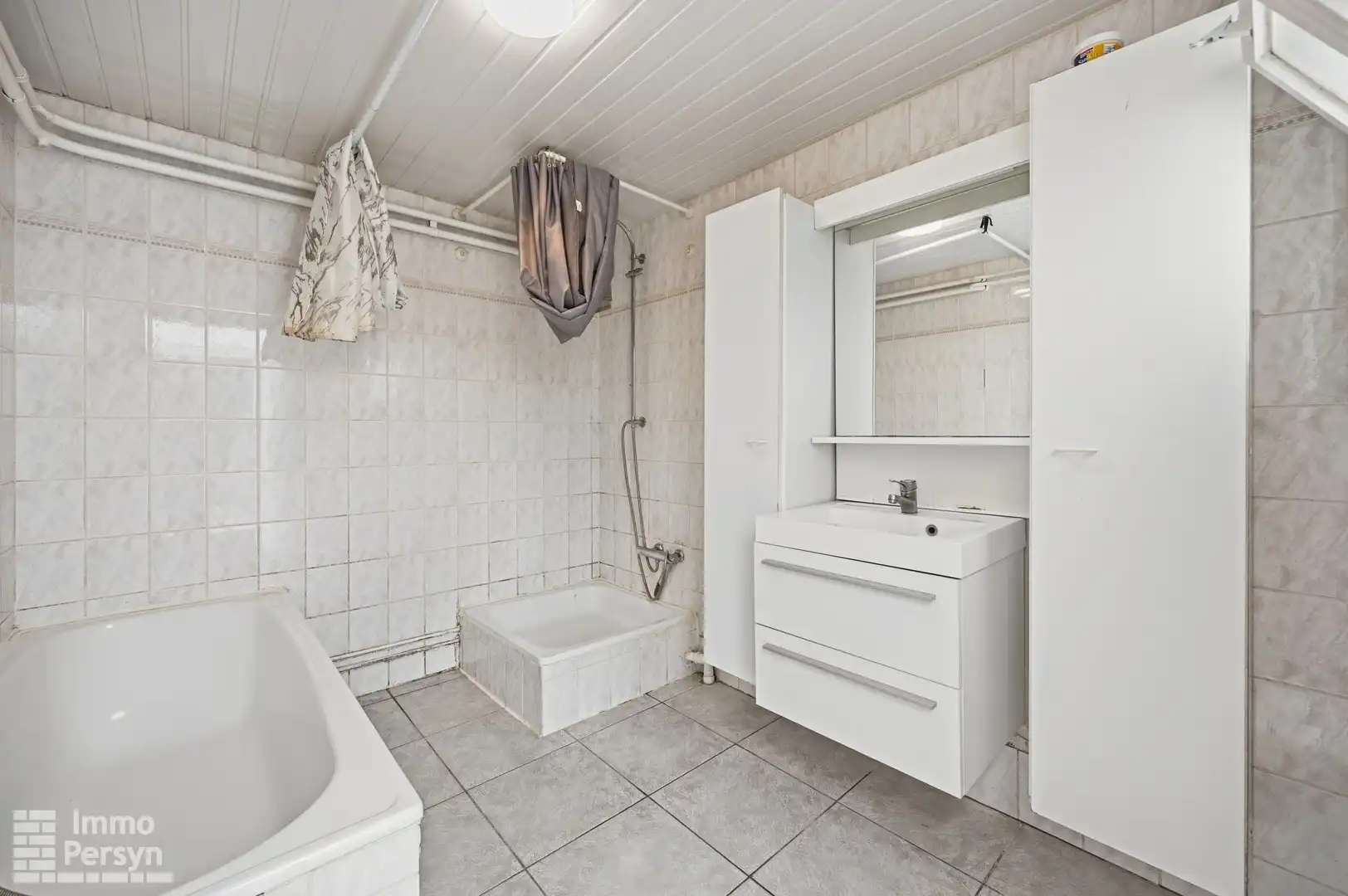 Ruime open bebouwing met enorm potentieel en prachtig landelijk uitzicht foto 12