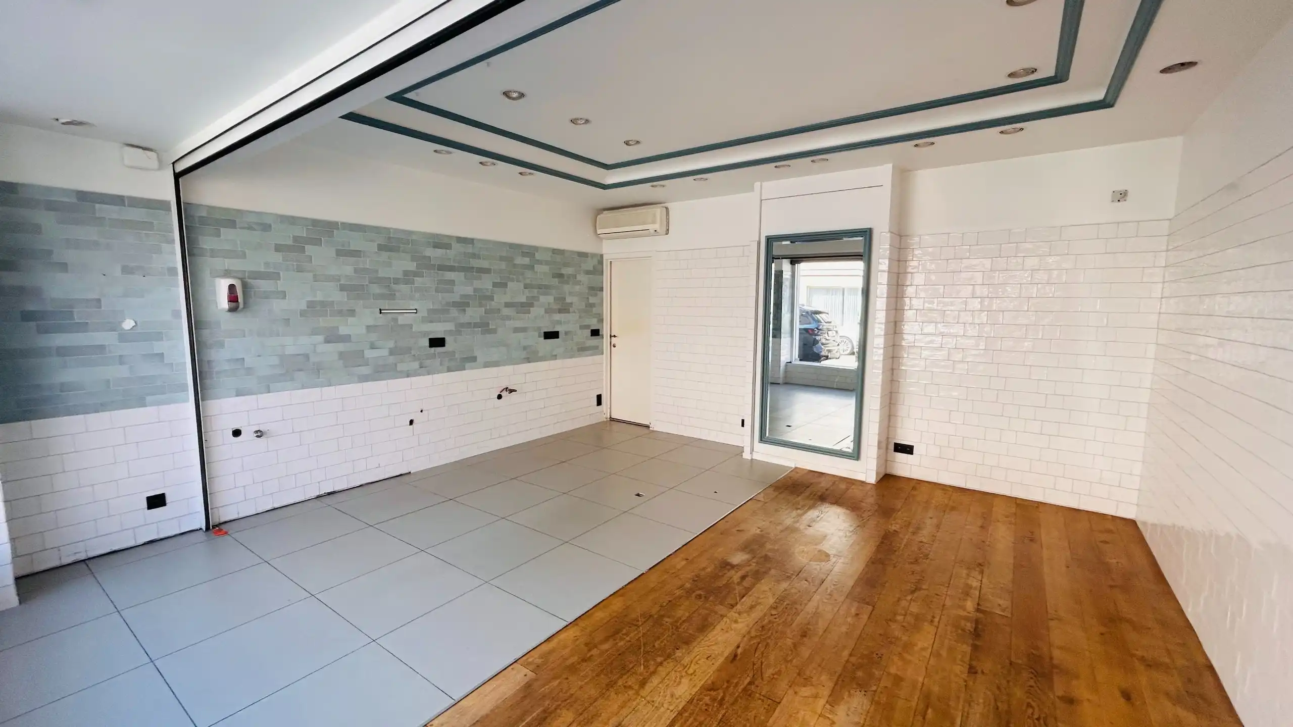 Commerciële ruimte te koop Schoolstraat 6 - 8540 Deerlijk