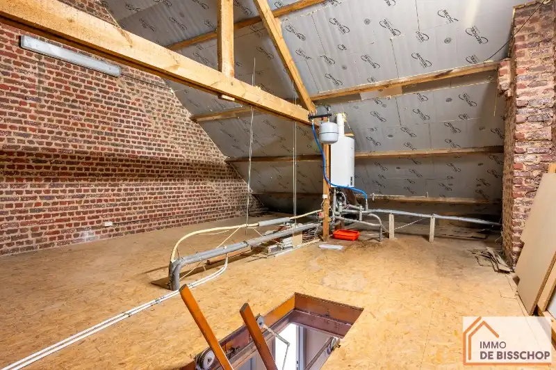 Instapklare woning met 3 slaapkamers, tuin en garage foto 13