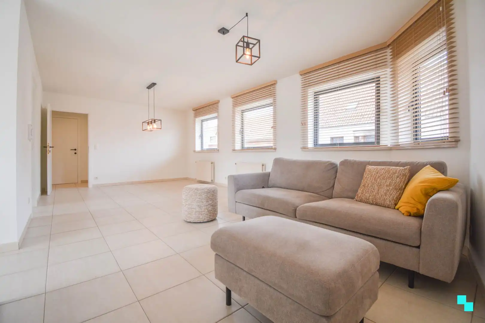 Instapklaar duplexappartement met garage te Hooglede foto 5