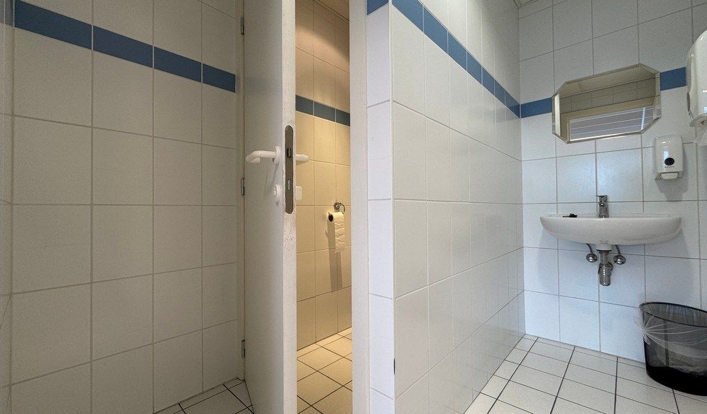 Instapklaar kantoor te huur nabij E313/E34 te Wommelgem foto 20