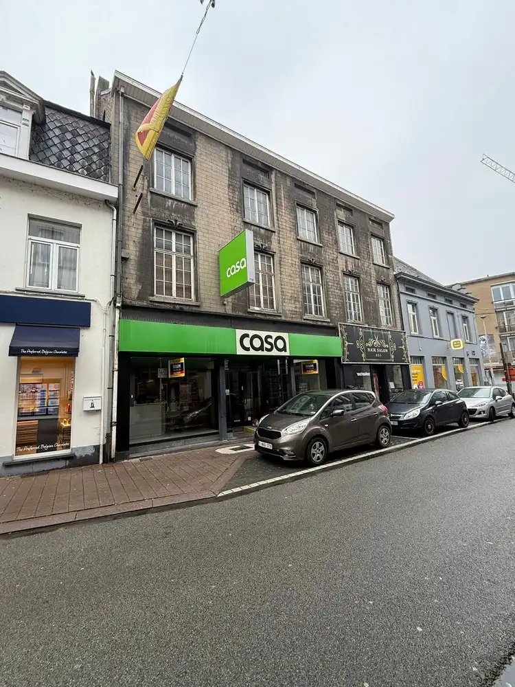 HANDELSPAND TE HUUR OP TOPLIGGING foto {{pictureIndex}}