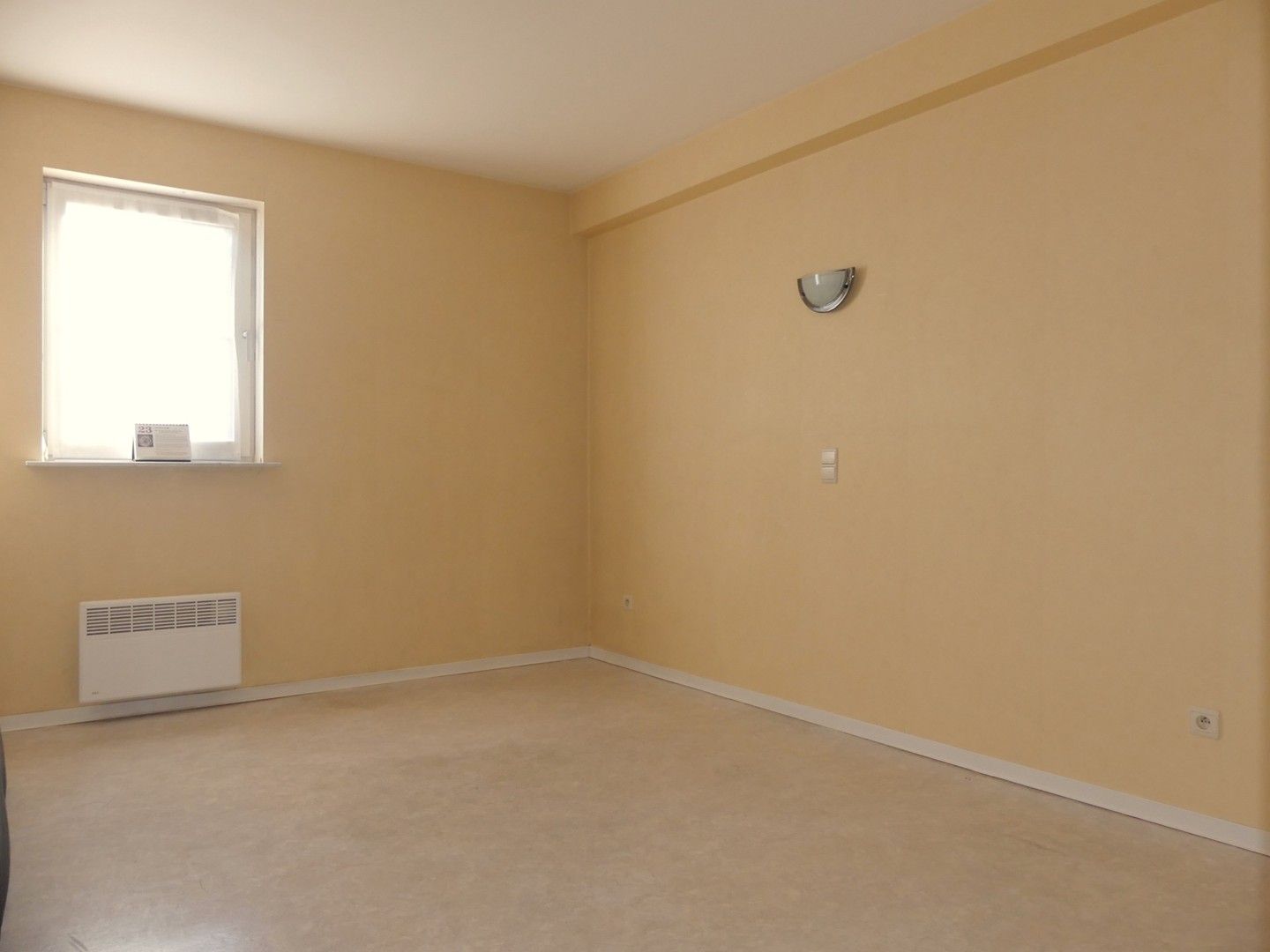 Gezellig appartement met 2 slaapkamers, 2 terrassen en private autostandplaats foto 8