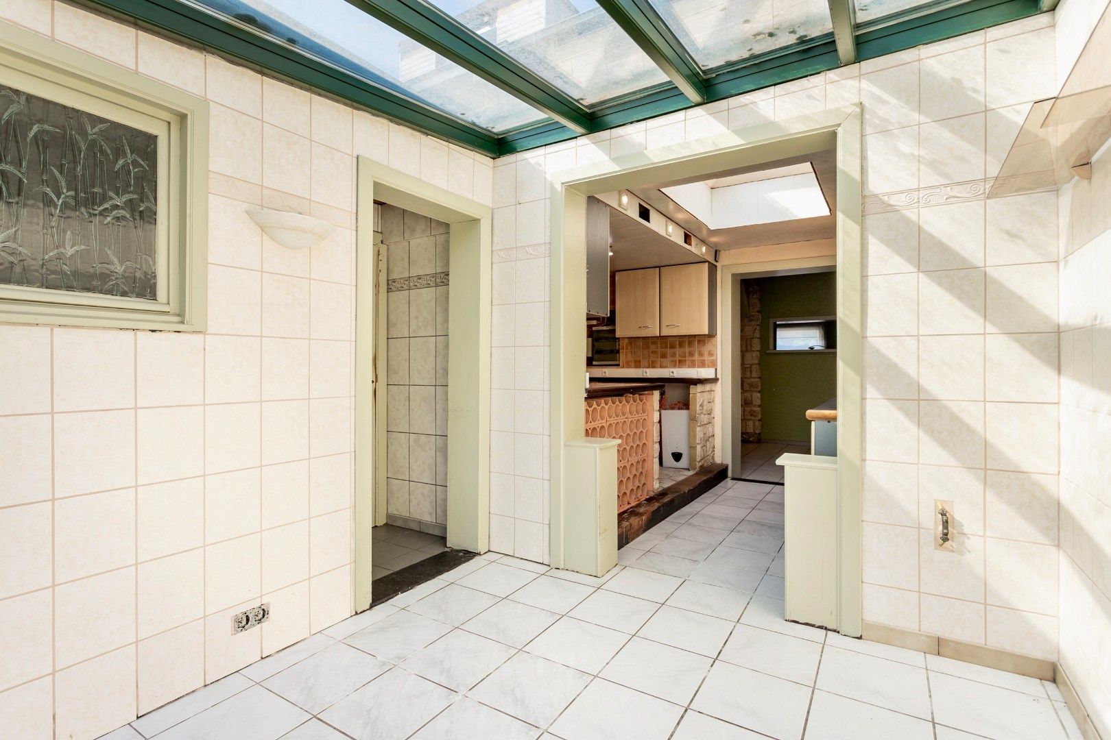 Te renoveren woning met 3 slpk  foto 9