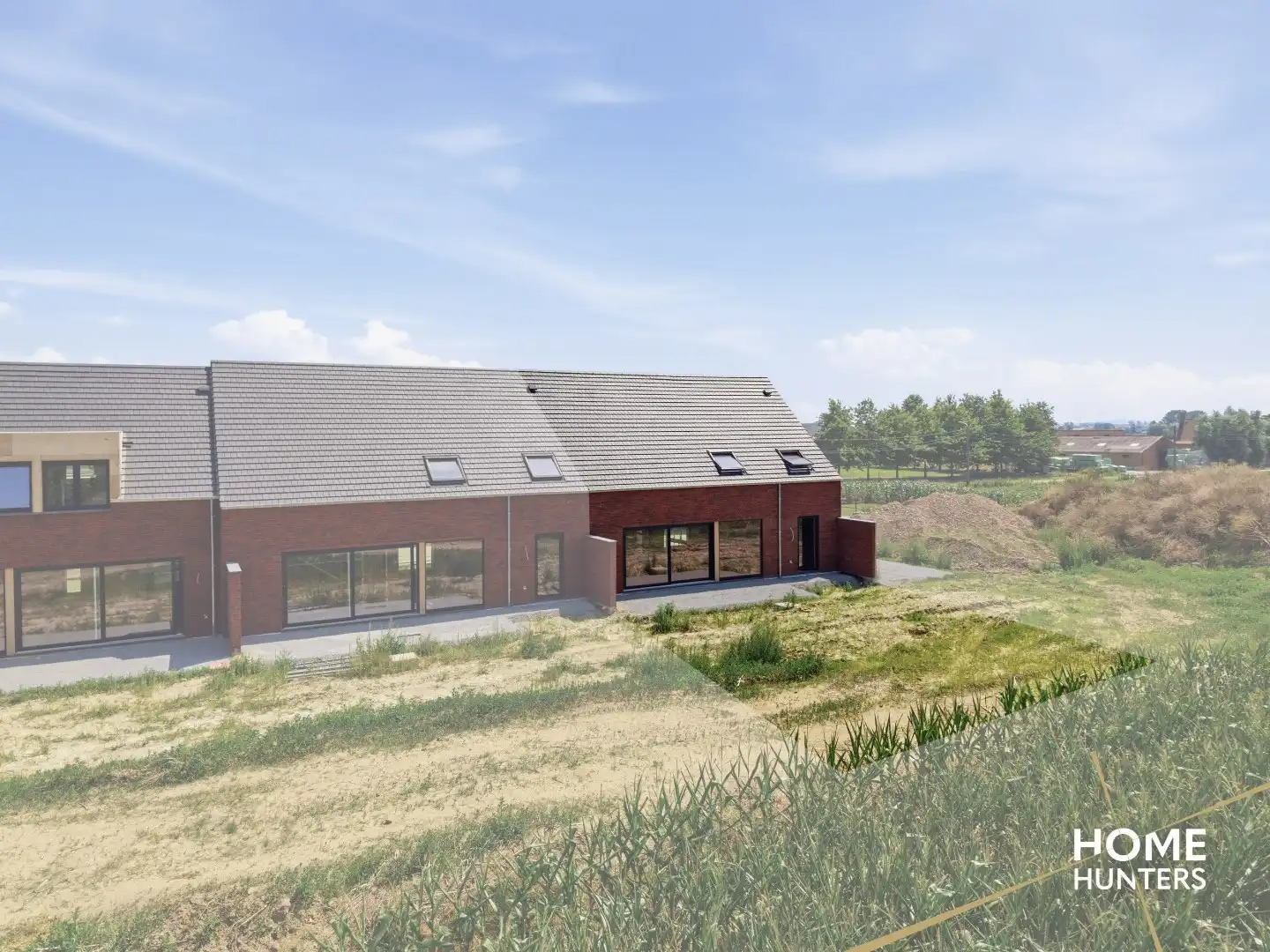 Halfopen nieuwbouwwoning met 5 slaapkamers in residentieel project "De Mangelaar" foto 2