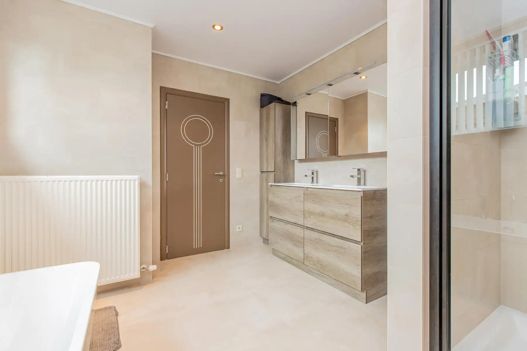 BORSBEKE - Gerenoveerde woning met garage en tuin. foto 10