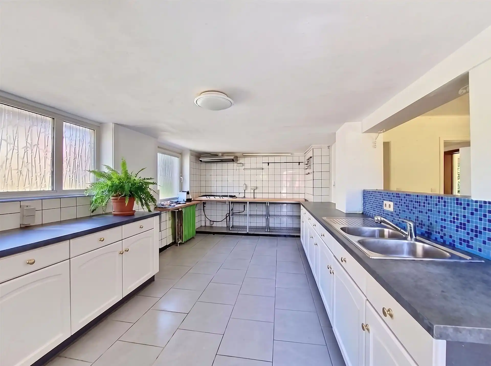 Prachtige te renoveren villa met ZW-gerichte tuin  foto 15