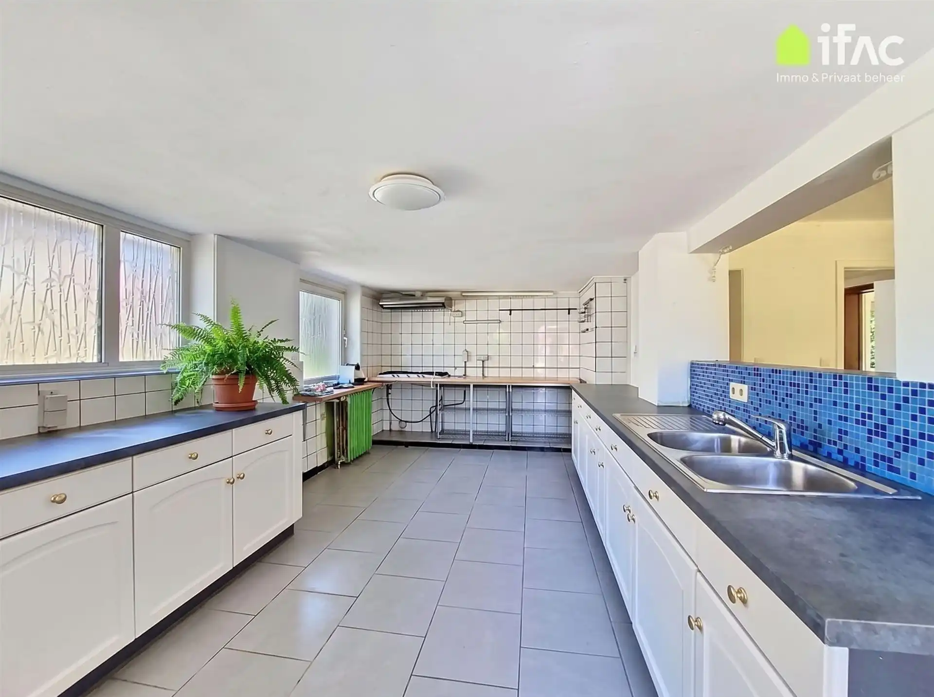 Prachtige te renoveren villa met ZW-gerichte tuin  foto 15