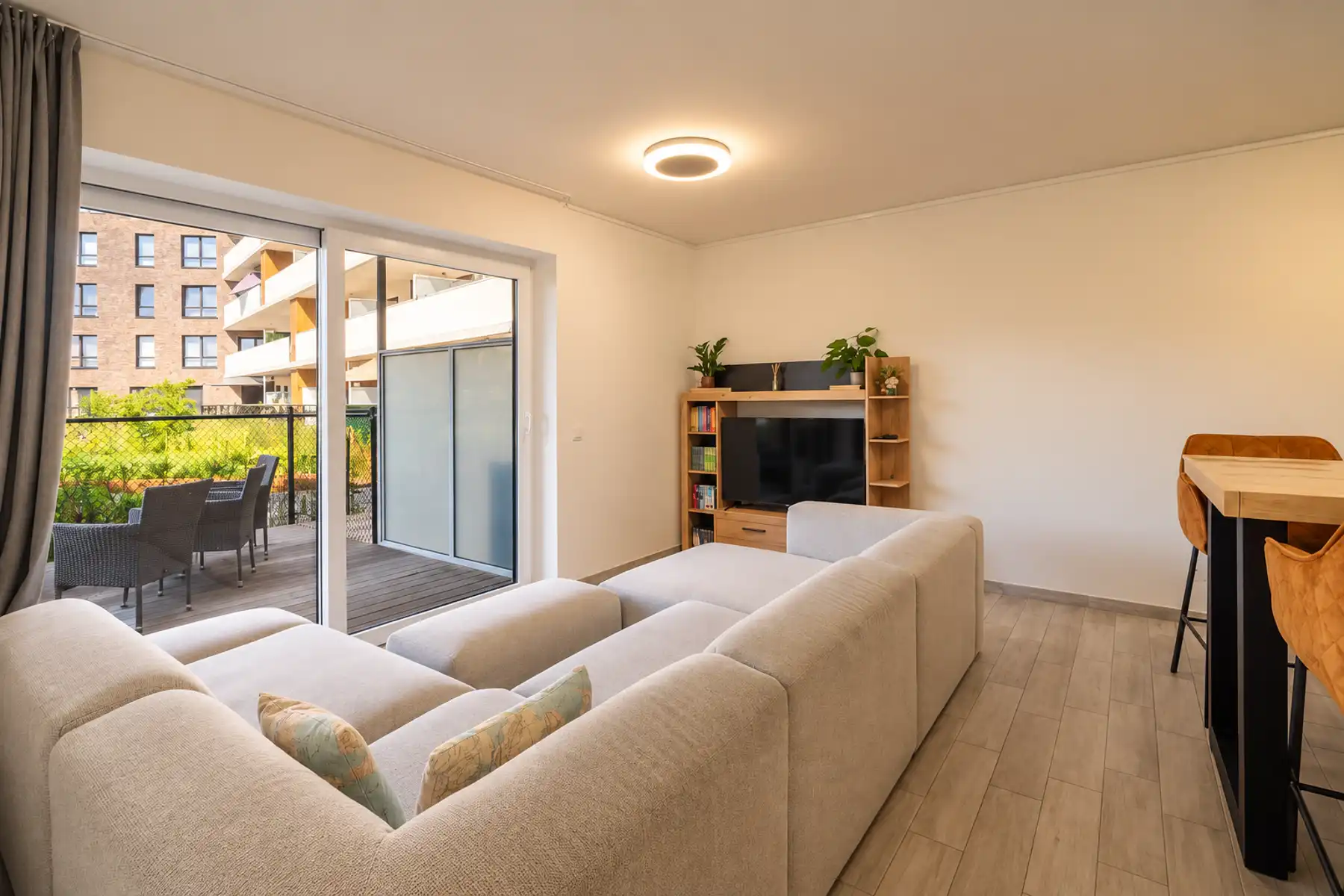 Appartement INCLUSIEF staanplaats, 2 slpks en zonneterras foto 3