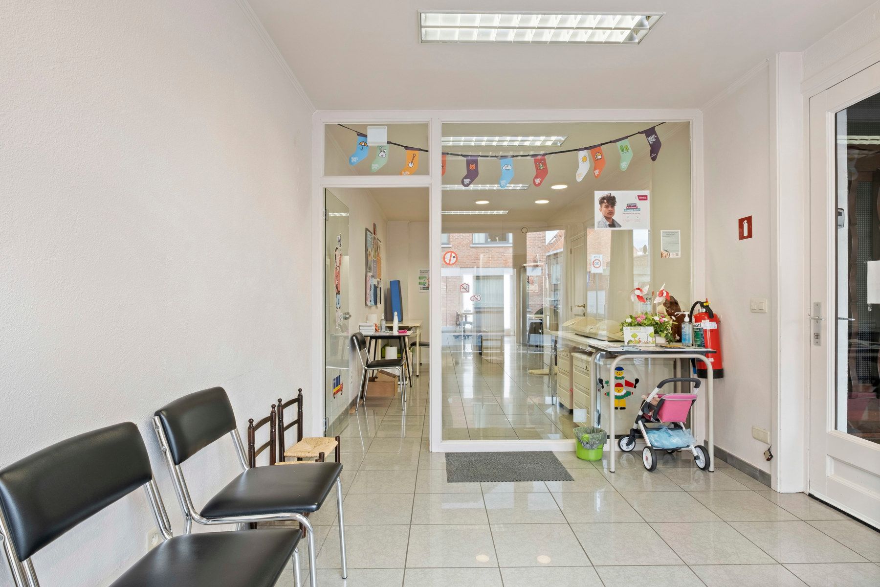 Huis met kantoorruimte te St. Kruis foto 3