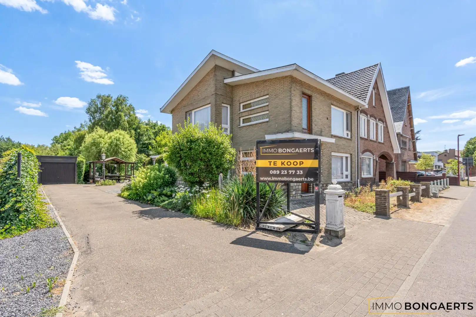 Ruime woning met 3 slaapkamers foto 27