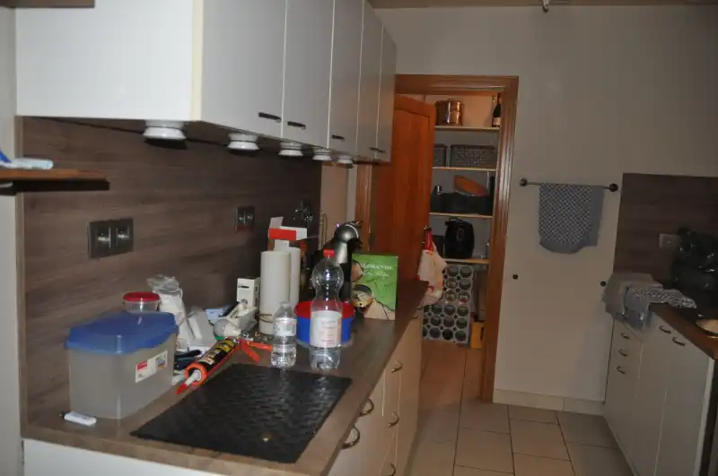 Gezellig ingericht appartement met 2 slaapkamers + standplaats. foto 6