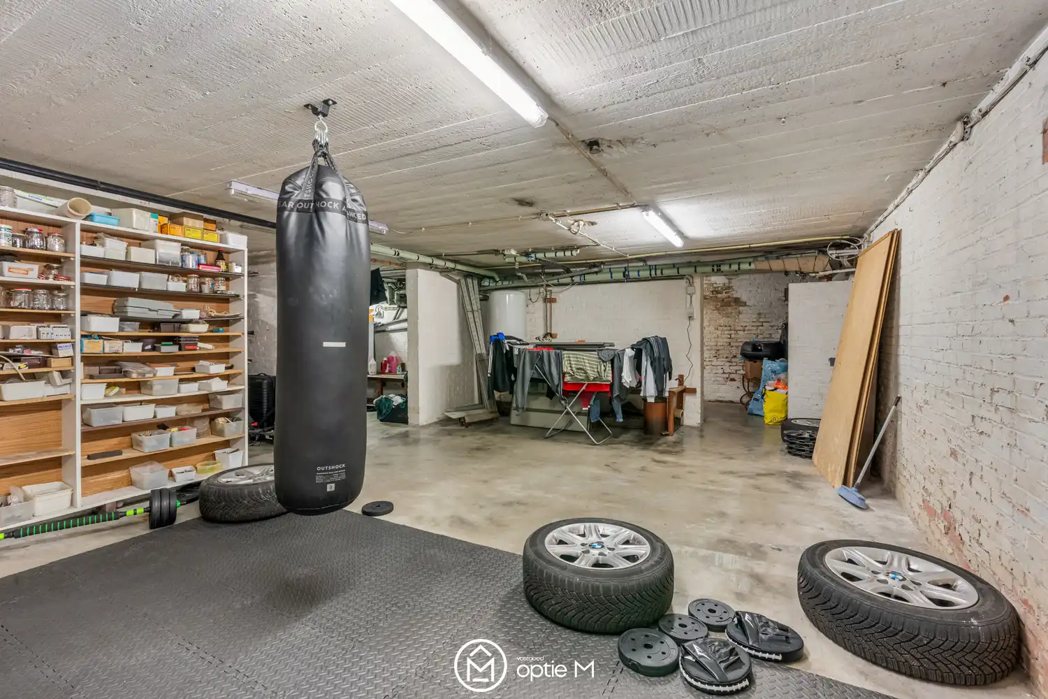 Investeringspand te koop in Genk – Twee verhuurde appartementen met onmiddellijk rendement foto 29