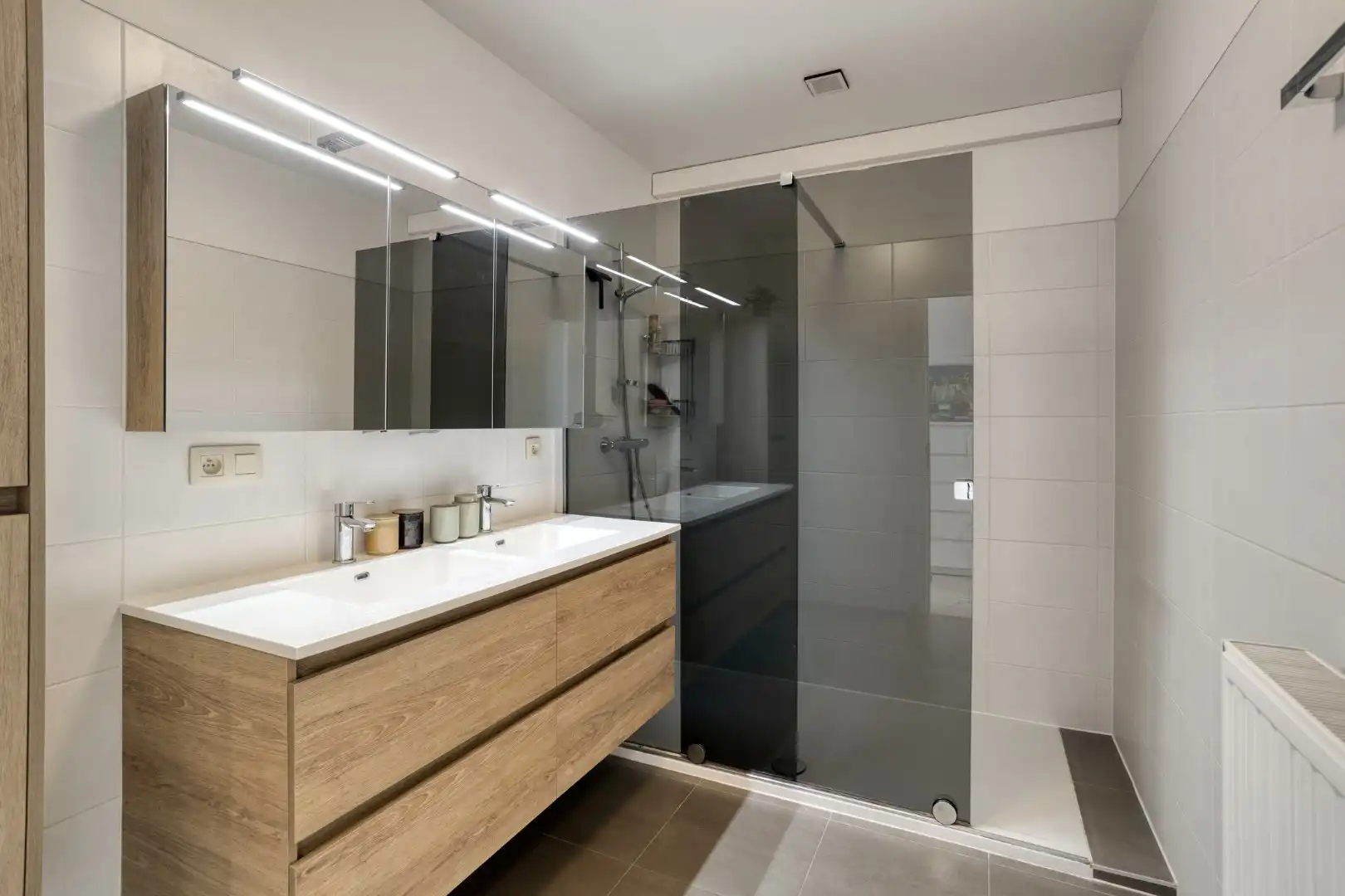 Instapklare woning met 4 slaapkamers, aangename leefruimte met staanplaats - EPC 89Kw/m² foto 16