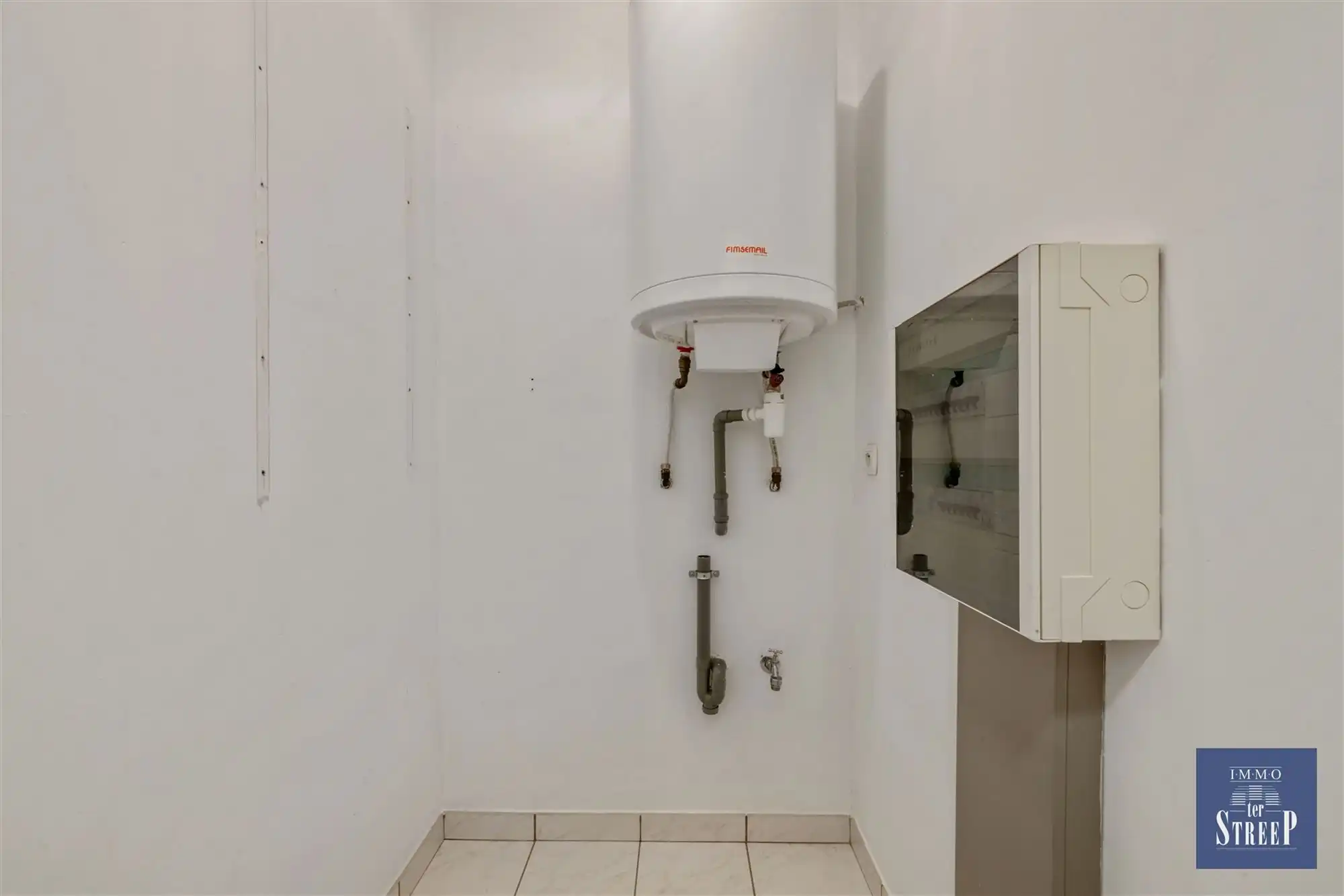 Ruime studio in het centrum van Oostende foto 12