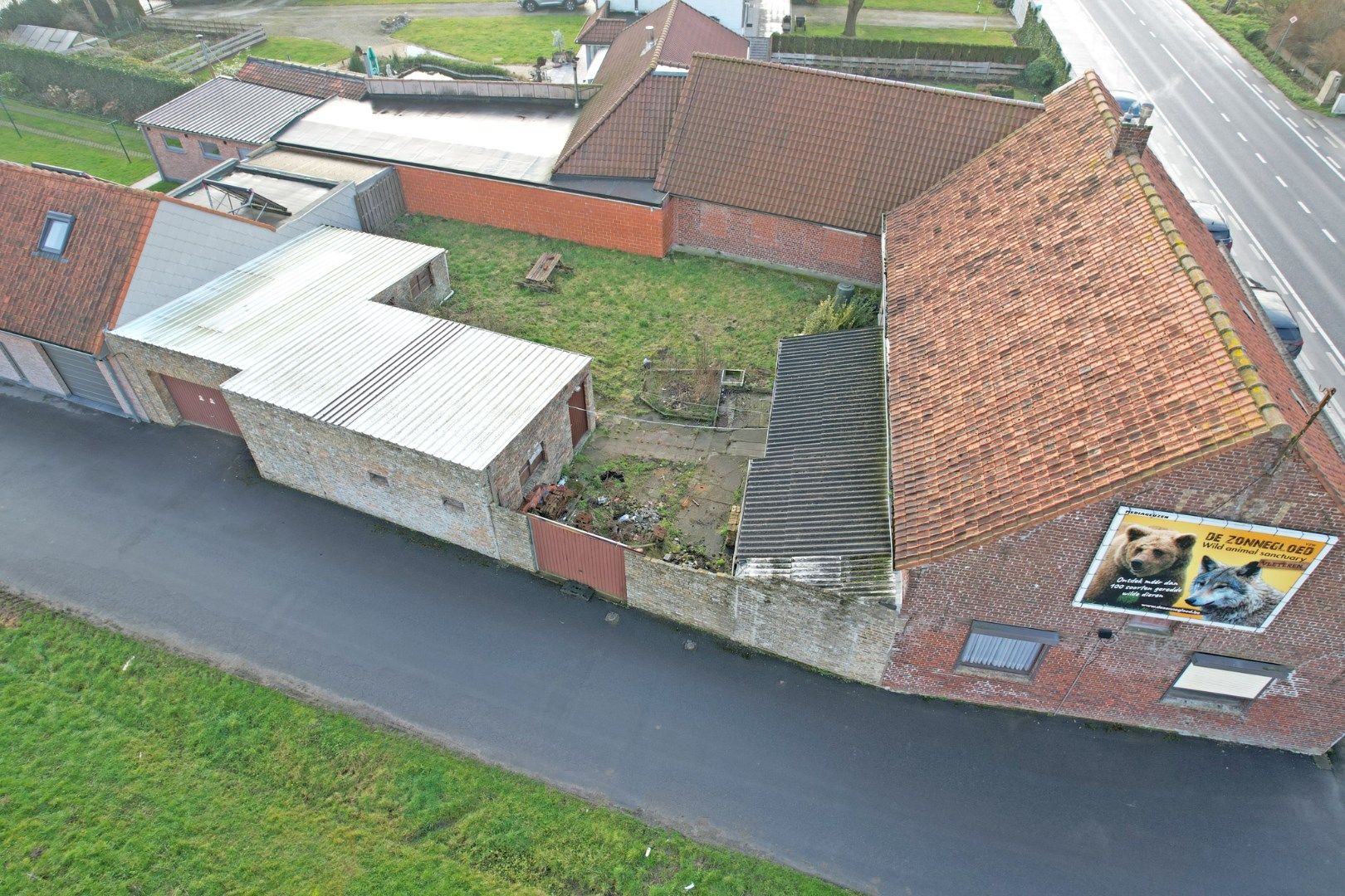 Gezellige woning te koop in Hoogstade met zongerichte tuin en zijtoegang. foto 2