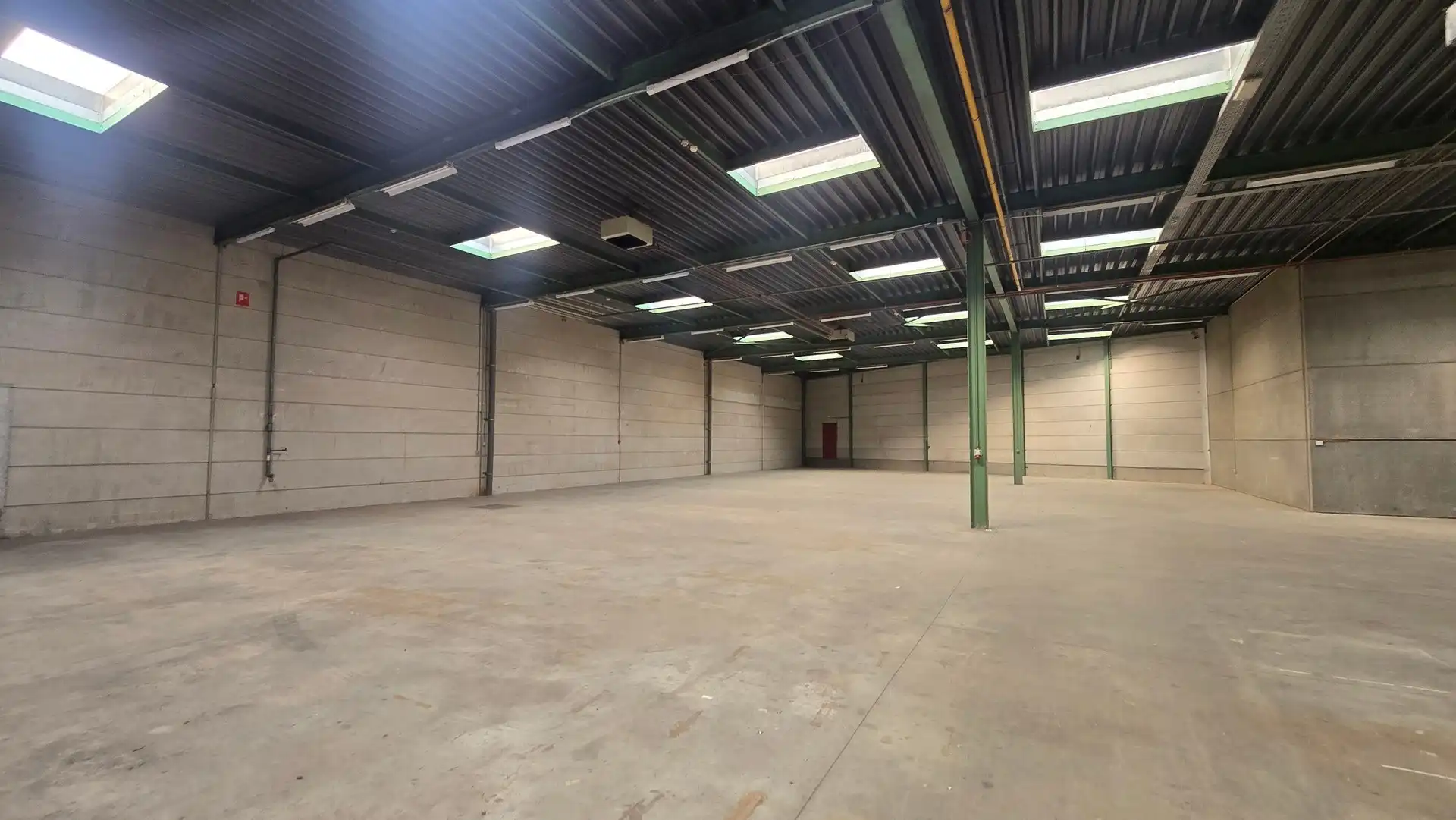 Bedrijfspand met showroom en magazijnen te huur Brusselsesteenweg, Herent foto 21