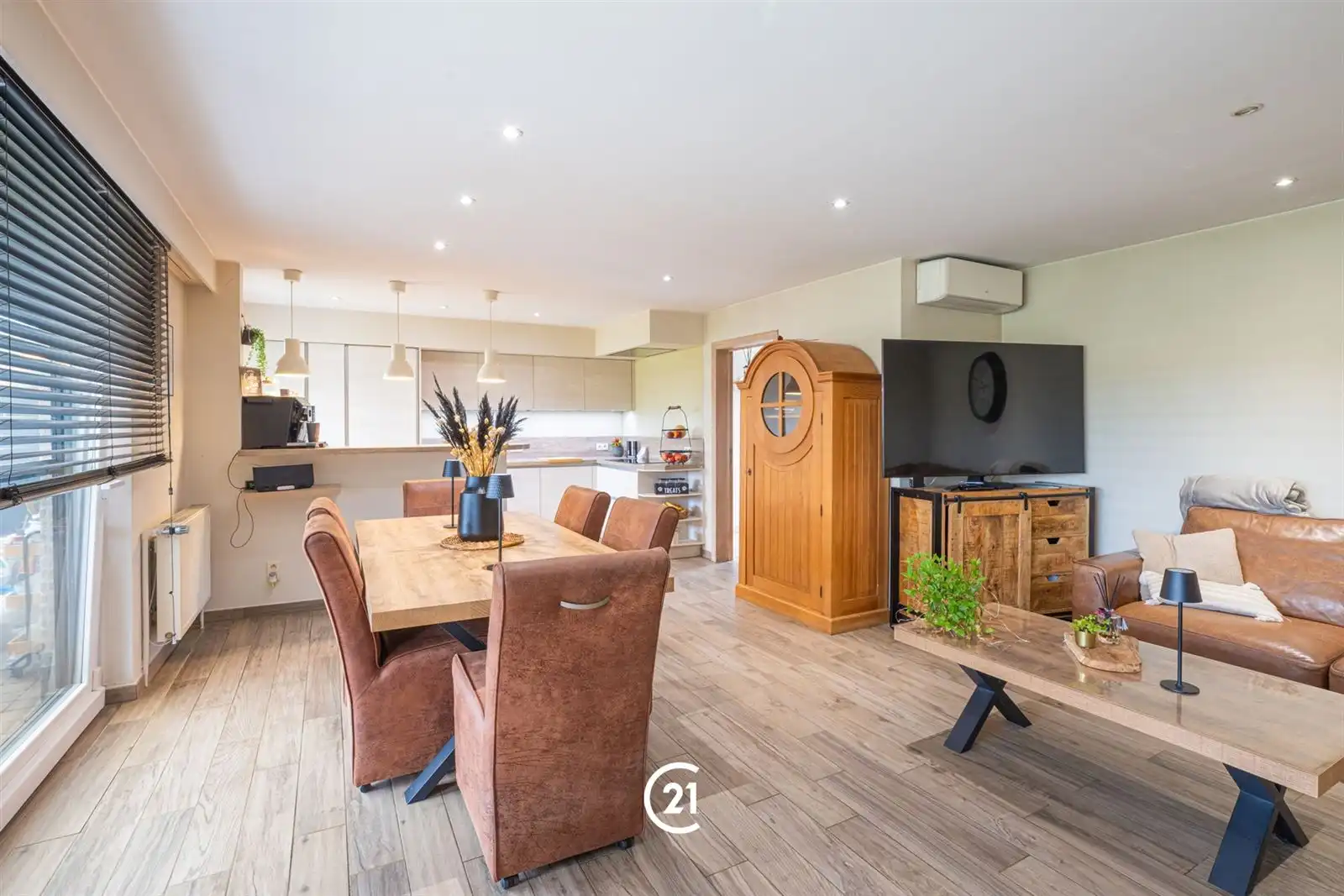 Energiezuinige woning in een rustige omgeving foto {{pictureIndex}}