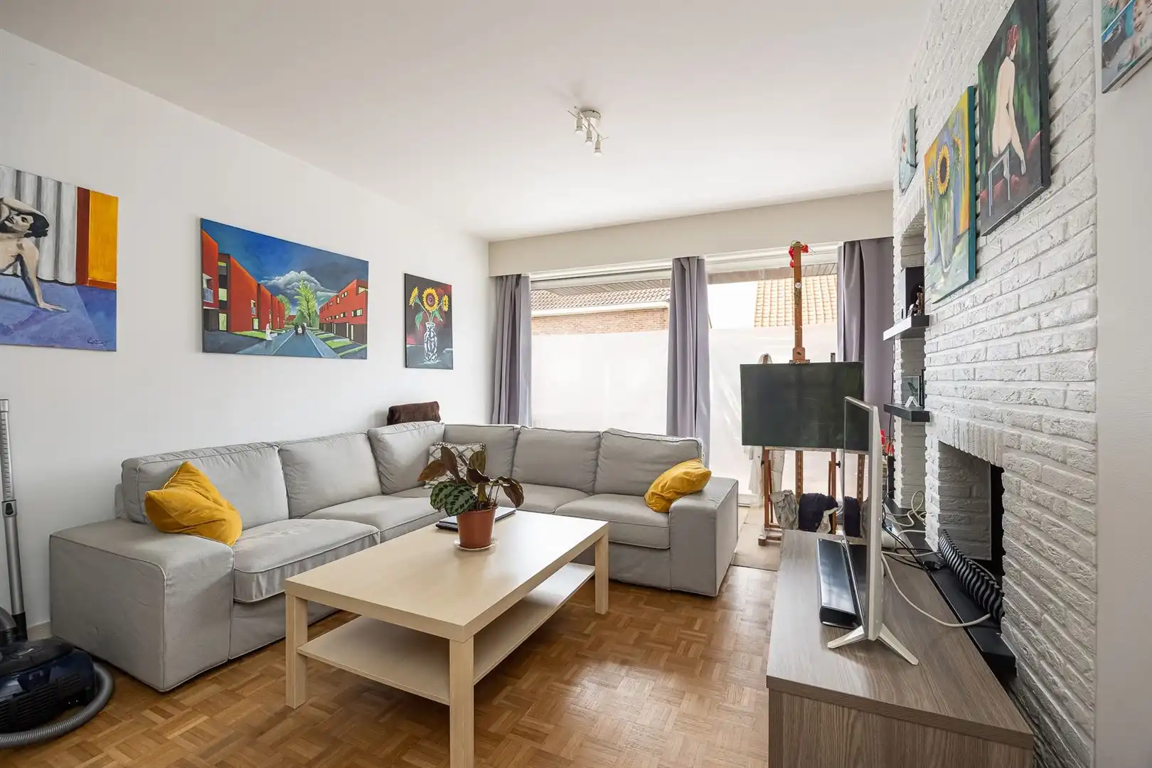 Opbrengsteigendom met 5 appartementen en garages foto 9