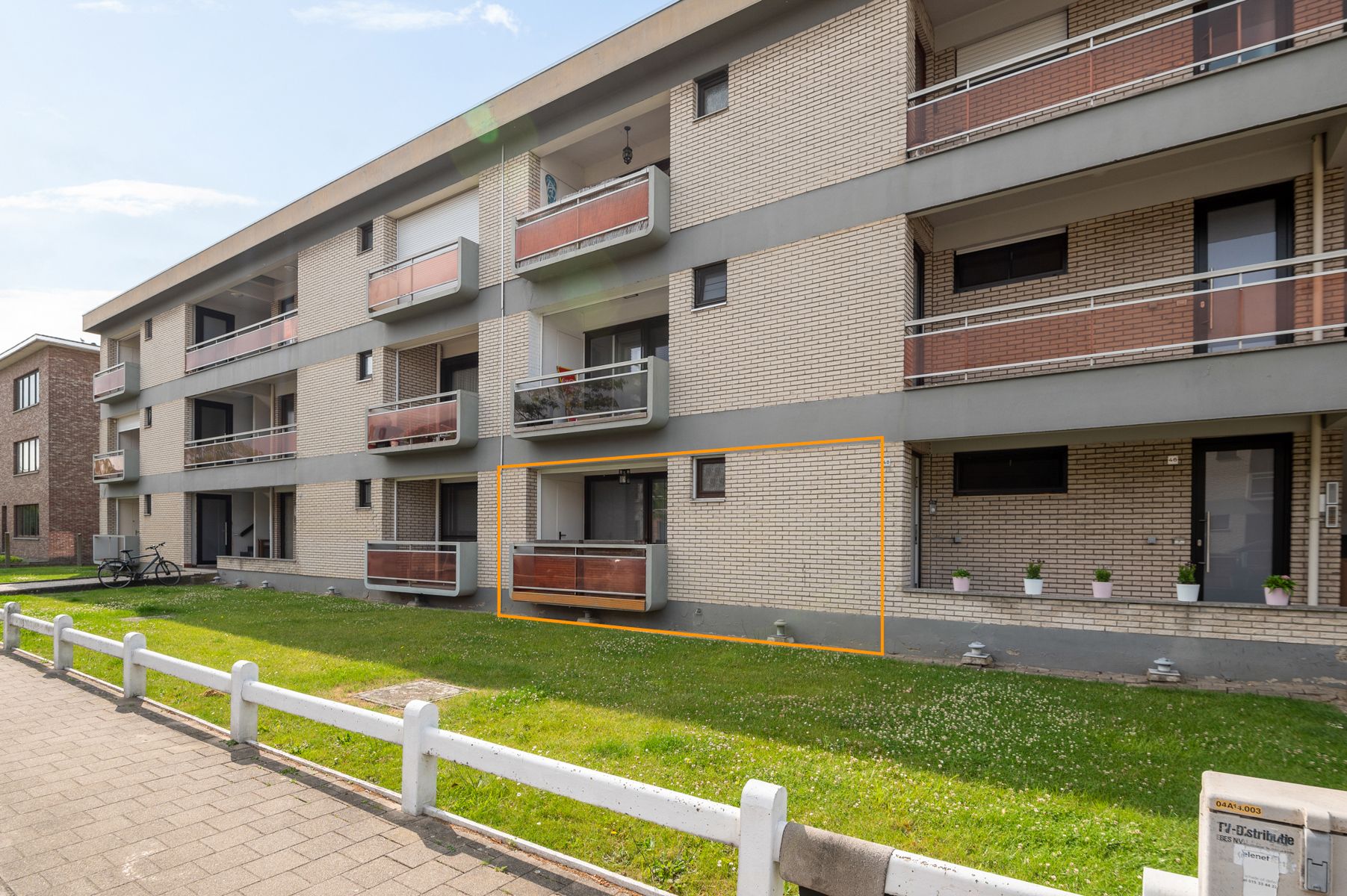 Instapklaar, lichtrijk gelijkvloersappartement met terras op topligging foto 4
