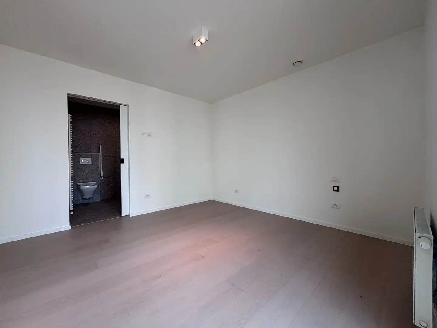 Moderne assistentiewoning met 1 slaapkamer op het tweede verdiep in Oostduinkerke. foto 7