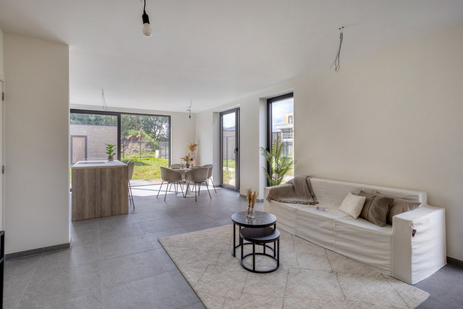 Instapklare nieuwbouw met 3 slpk en tuin foto 5