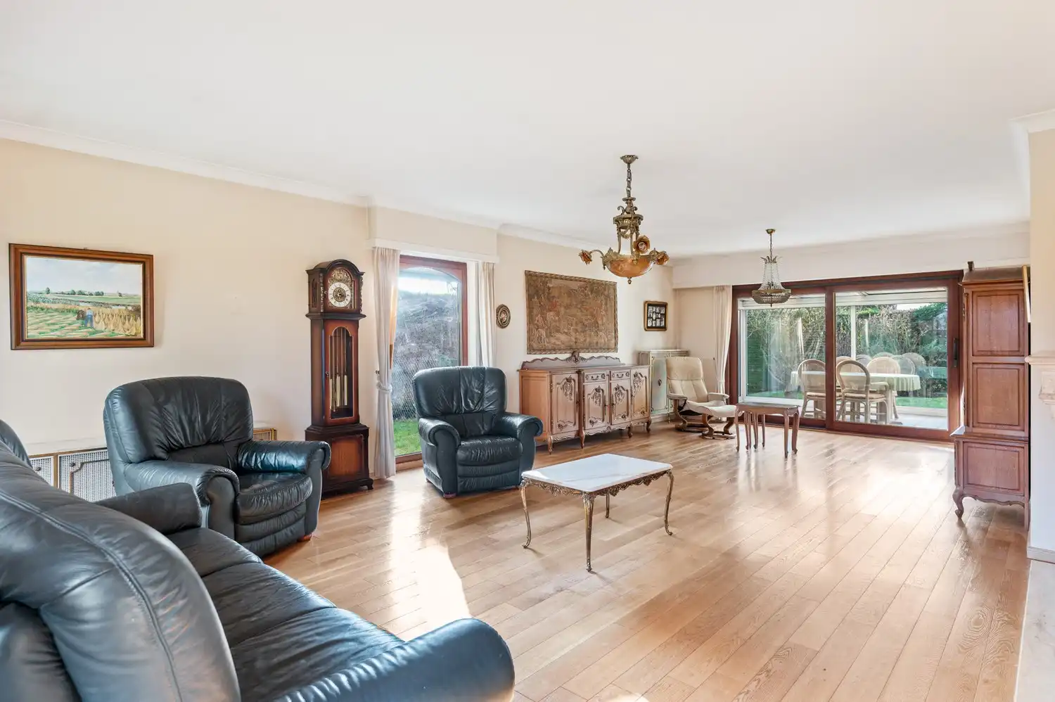 Gezellige laagbouw met 3 slaapkamers, dubbele garage en tuin in Ranst foto 4