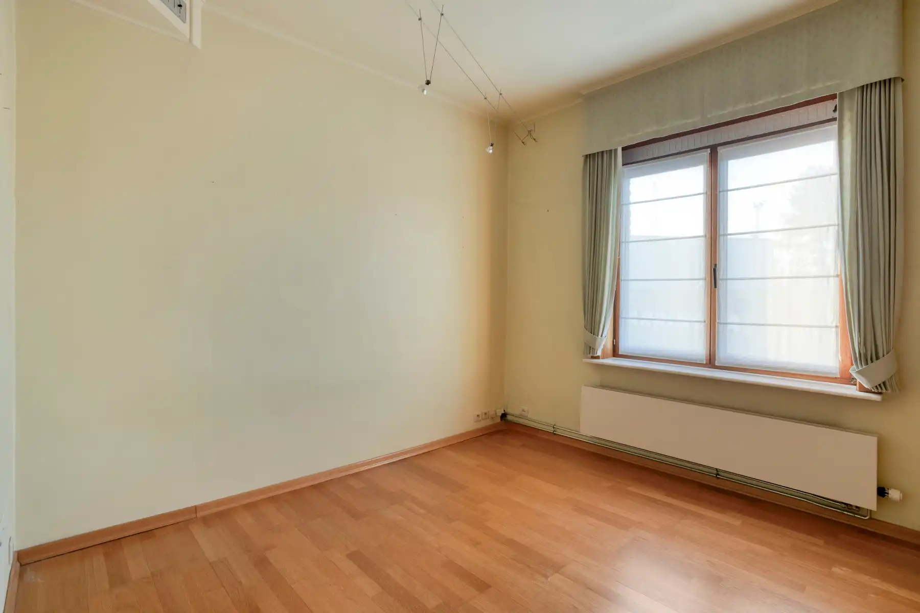 Ruime halfopen bebouwing met 4 slaapkamers! foto 20