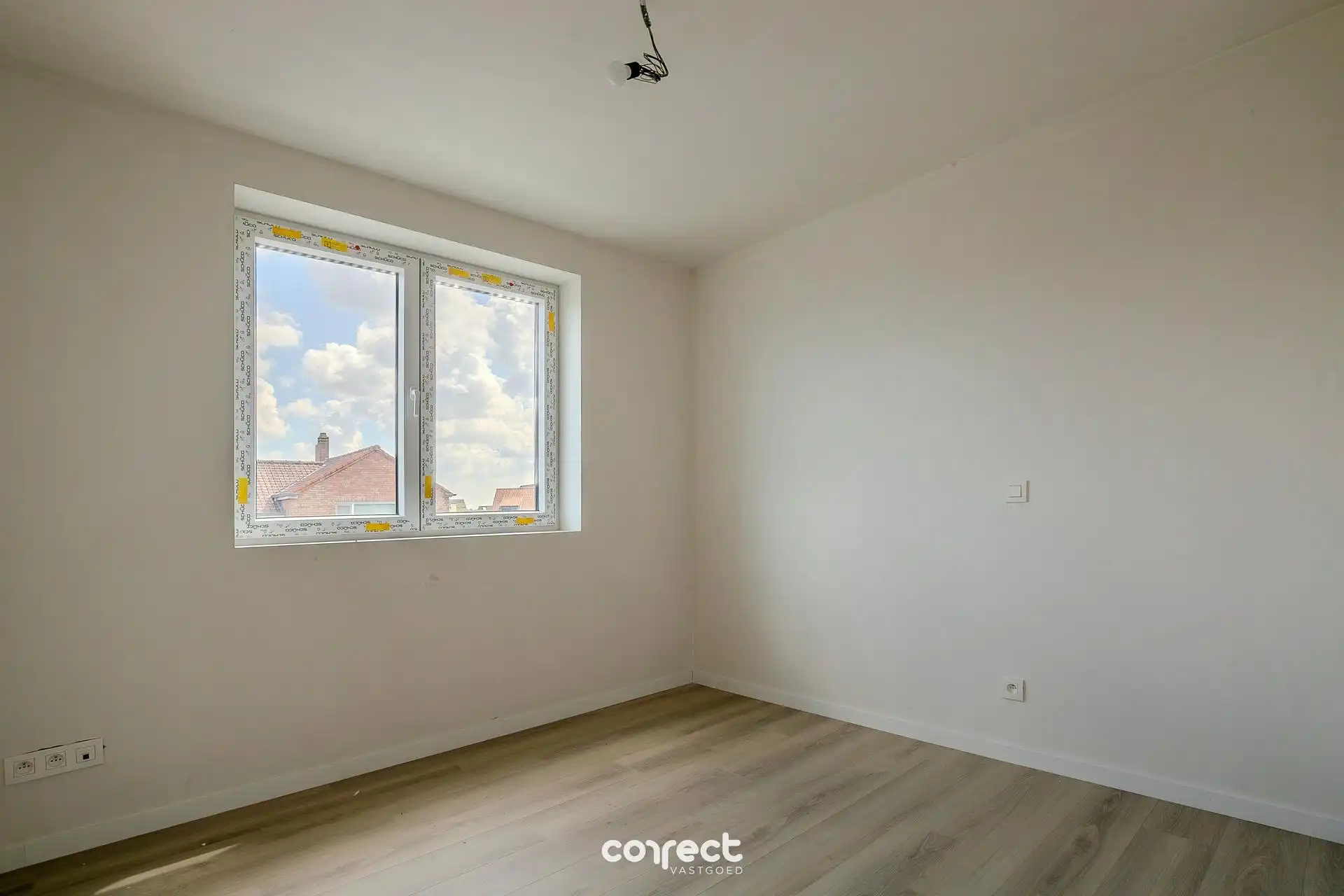 Moderne halfopen nieuwbouwwoning met een grote bew. opp. van 200 m². foto 7