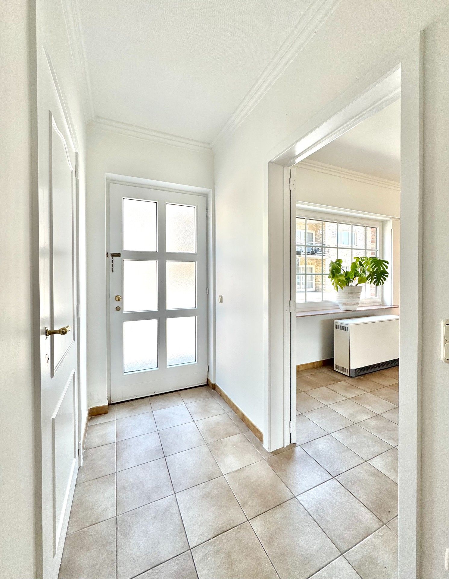 INSTAPKLARE WONING MET 3 SLPKS, TUIN & DUBBELE GARAGE foto 28