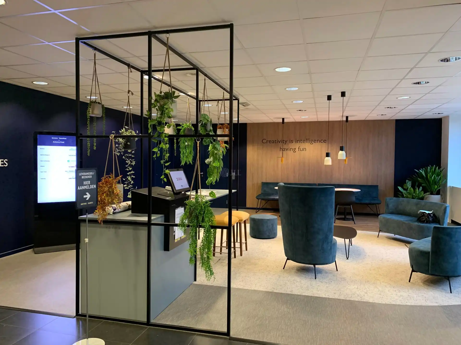 Moderne Opsplitsbare Kantoorruimte langs de E313  foto 9