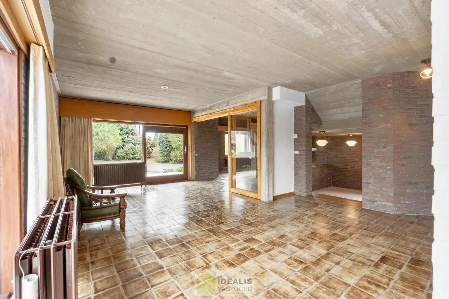 IDEALIS VASTGOED – VERZORGDE GEZINSWONING MET 2 SLAAPKAMERS (MOGELIJKHEID TOT MEER) OP AANGENAAM PERCEEL VAN 11A 28CA foto 9