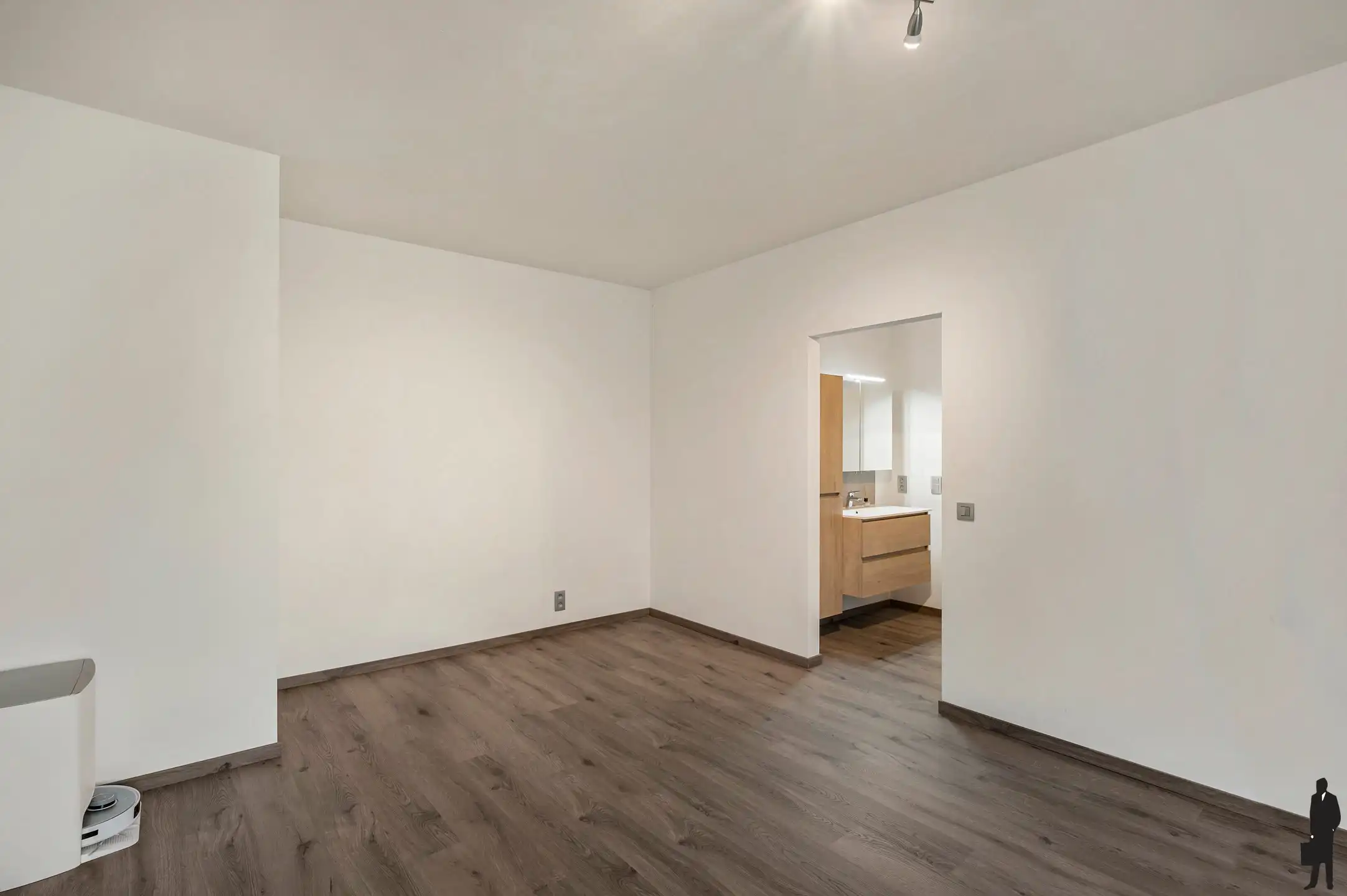 Instapklare open bebouwing met inpandige garage en zonnige tuin op 692 m². foto 11