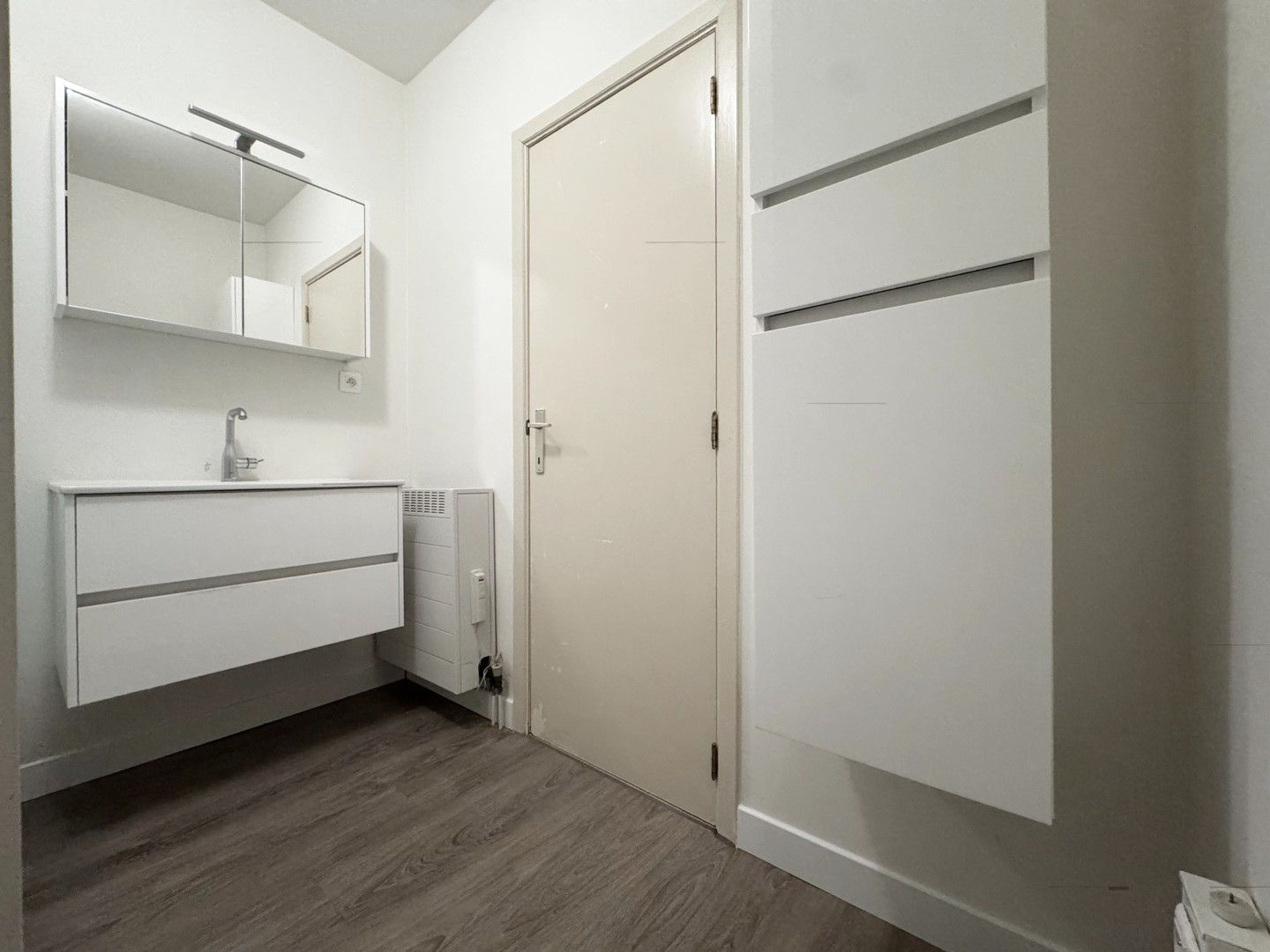 Instapklaar appartement met 2 slaapkamers – ideale investering op toplocatie! foto 15