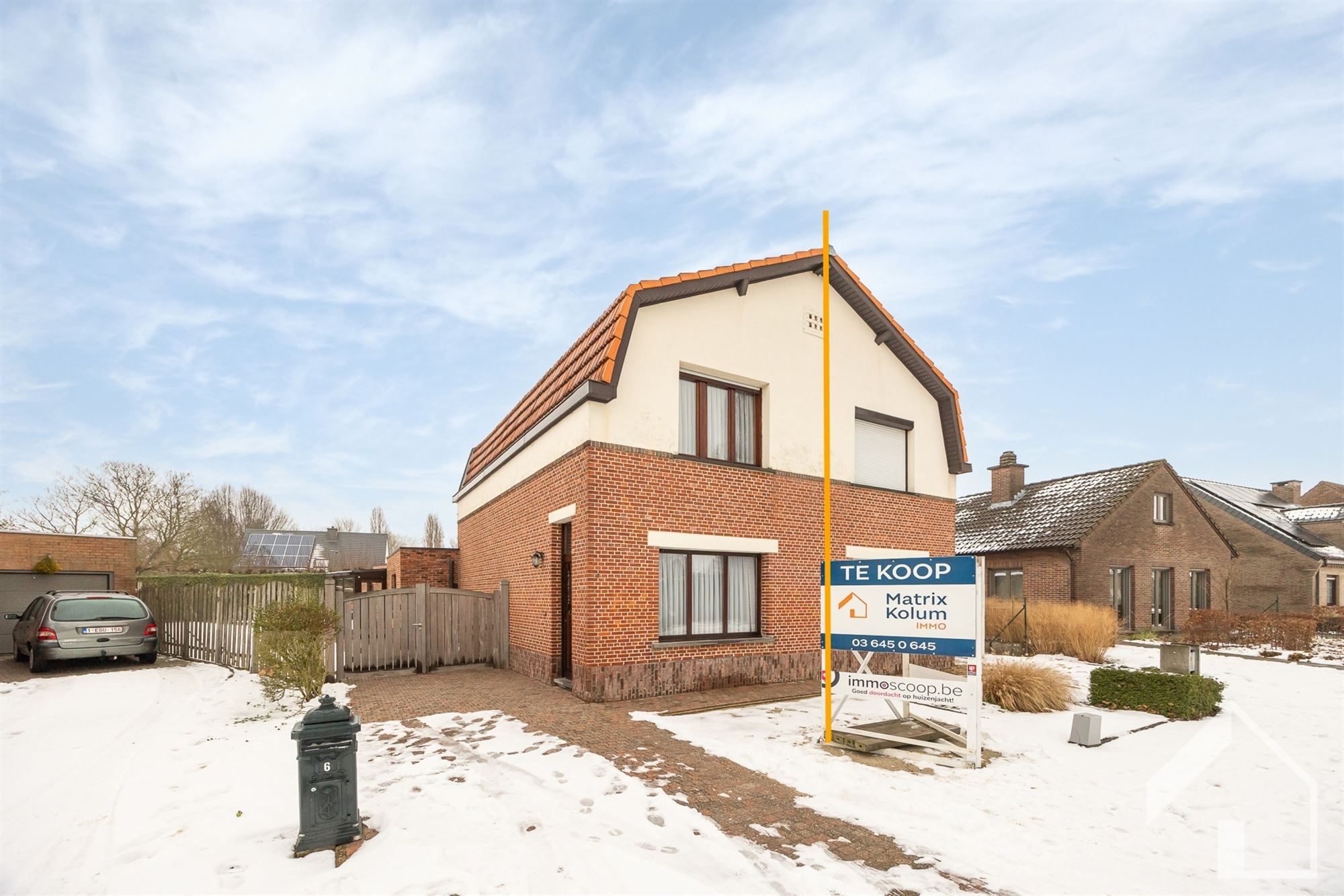 Hoofdfoto van de publicatie: Te renoveren woning op top locatie!