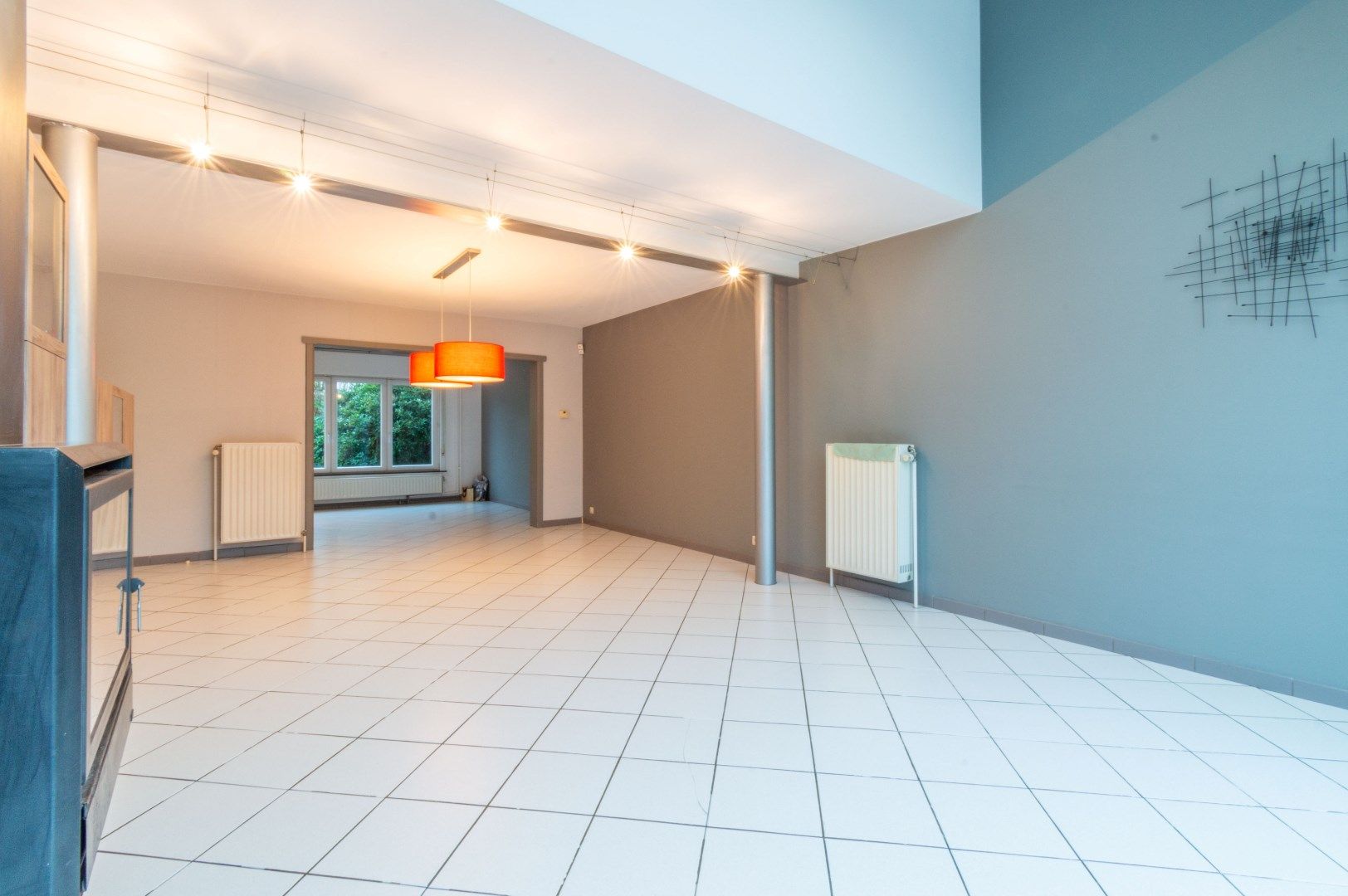 Een ruime en lichtrijke 3gevelwoning met 4 slaapkamers foto 4