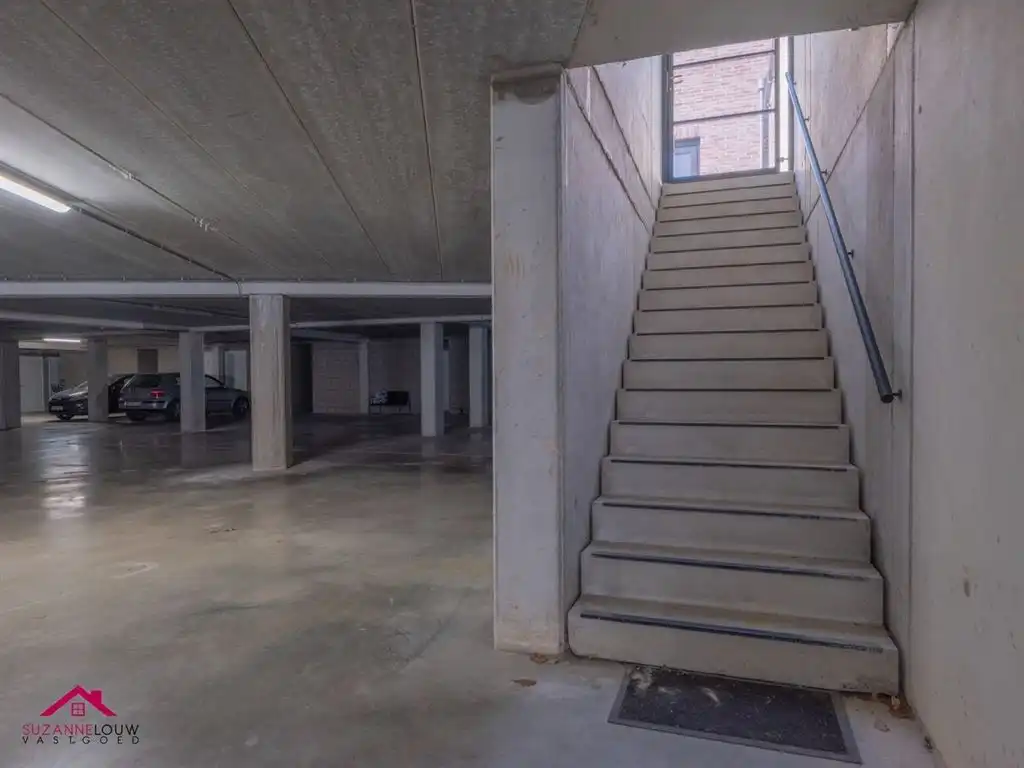 Gelijkvloers appartement met ruim terras foto 28