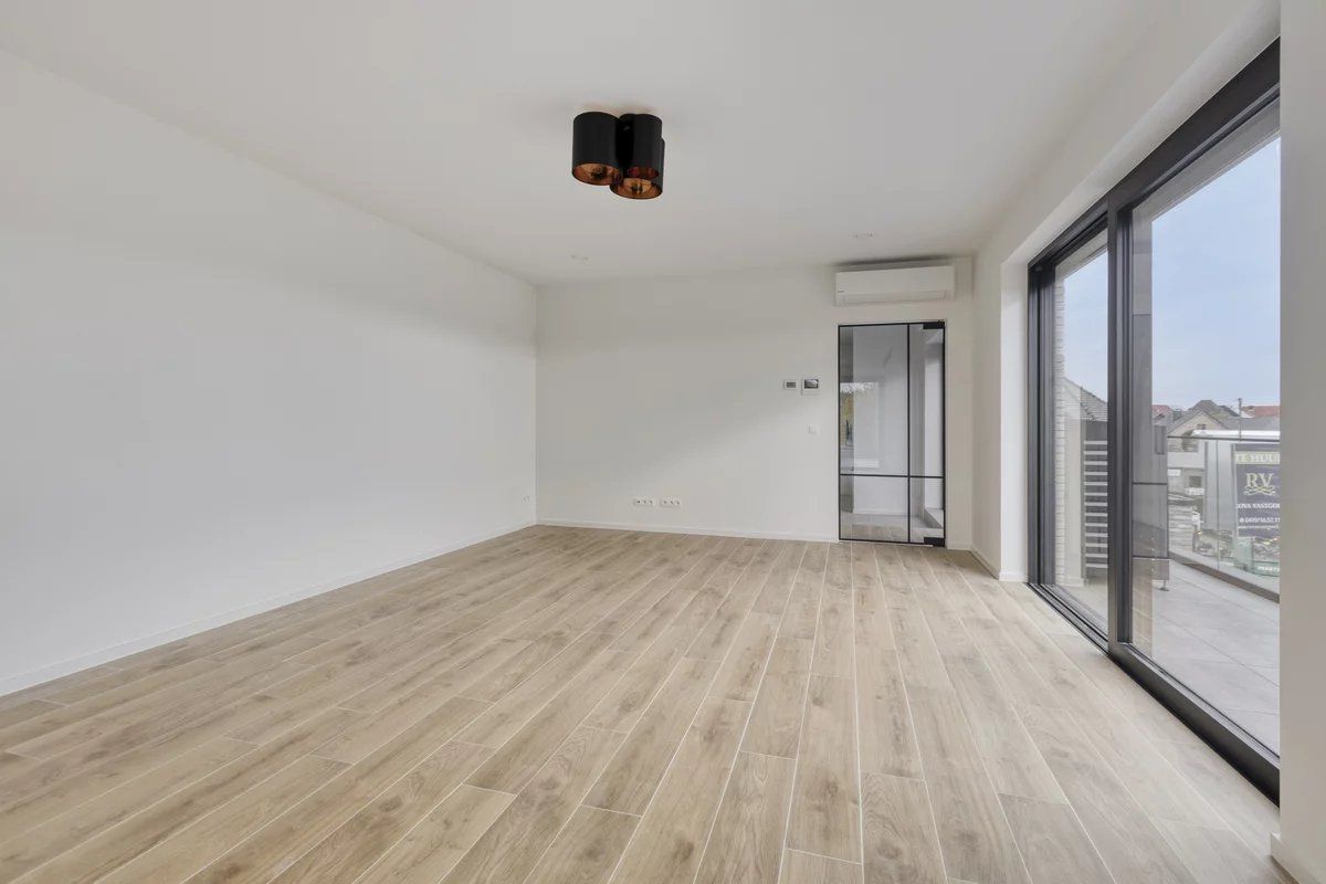 EXCLUSIEF EN KWALITATIEF NIEUWBOUWAPPARTEMENT VAN 163 M² MET 3 SLPK'S, 2 BADK'S EN RIANTE TERRASSEN IN MUNSTERBILZEN foto 7