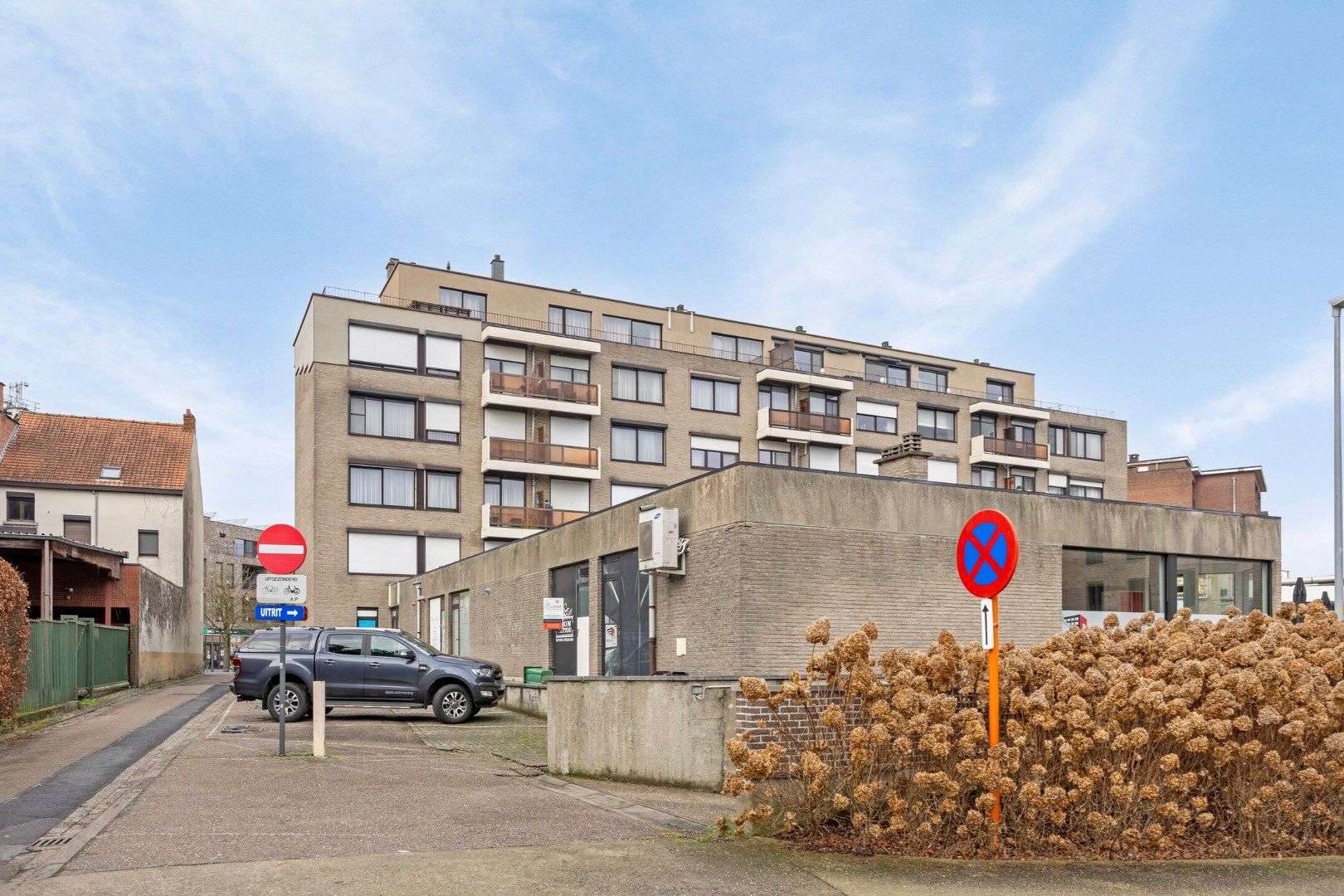 Ruim appartement met 3 slpks gelegen in het centrum van Mol !  foto 14