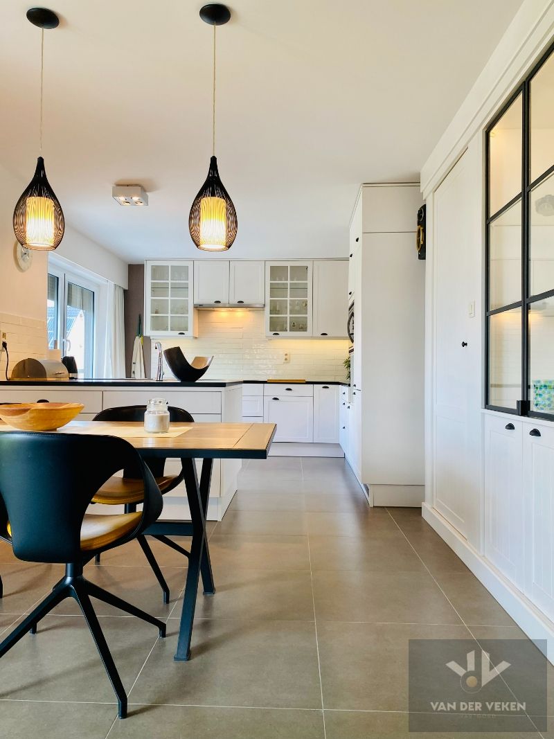 GEMEUBELD APPARTEMENT MET 2 SLPK foto 5