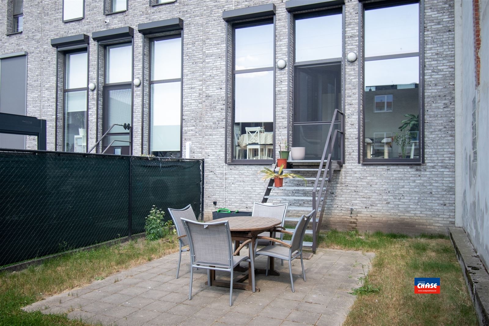 Recente woning met 3 slaapkamers, garage en tuin foto 7