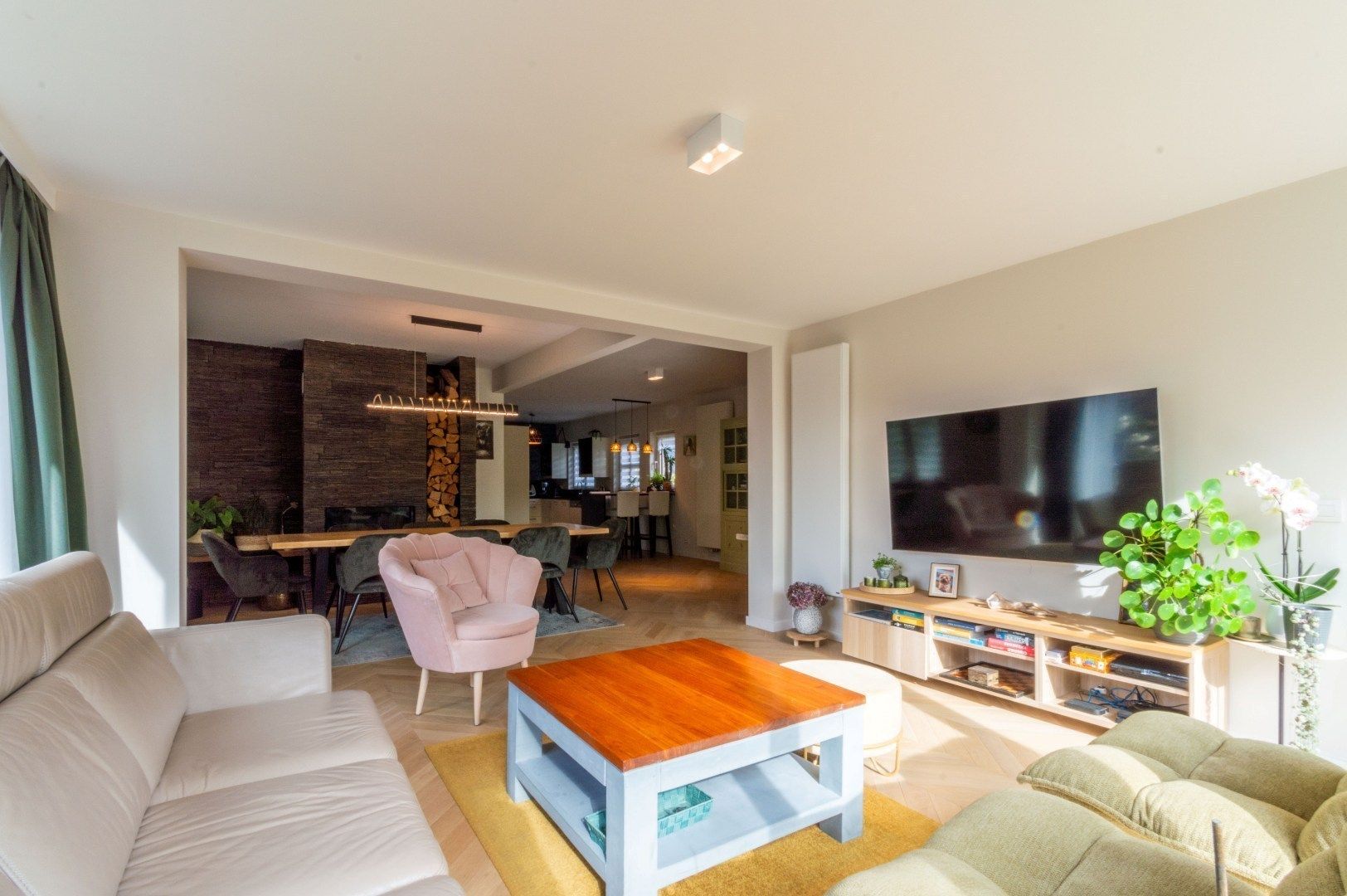 RUIME, INTEGRAAL VERNIEUWDE VILLA ! foto 4