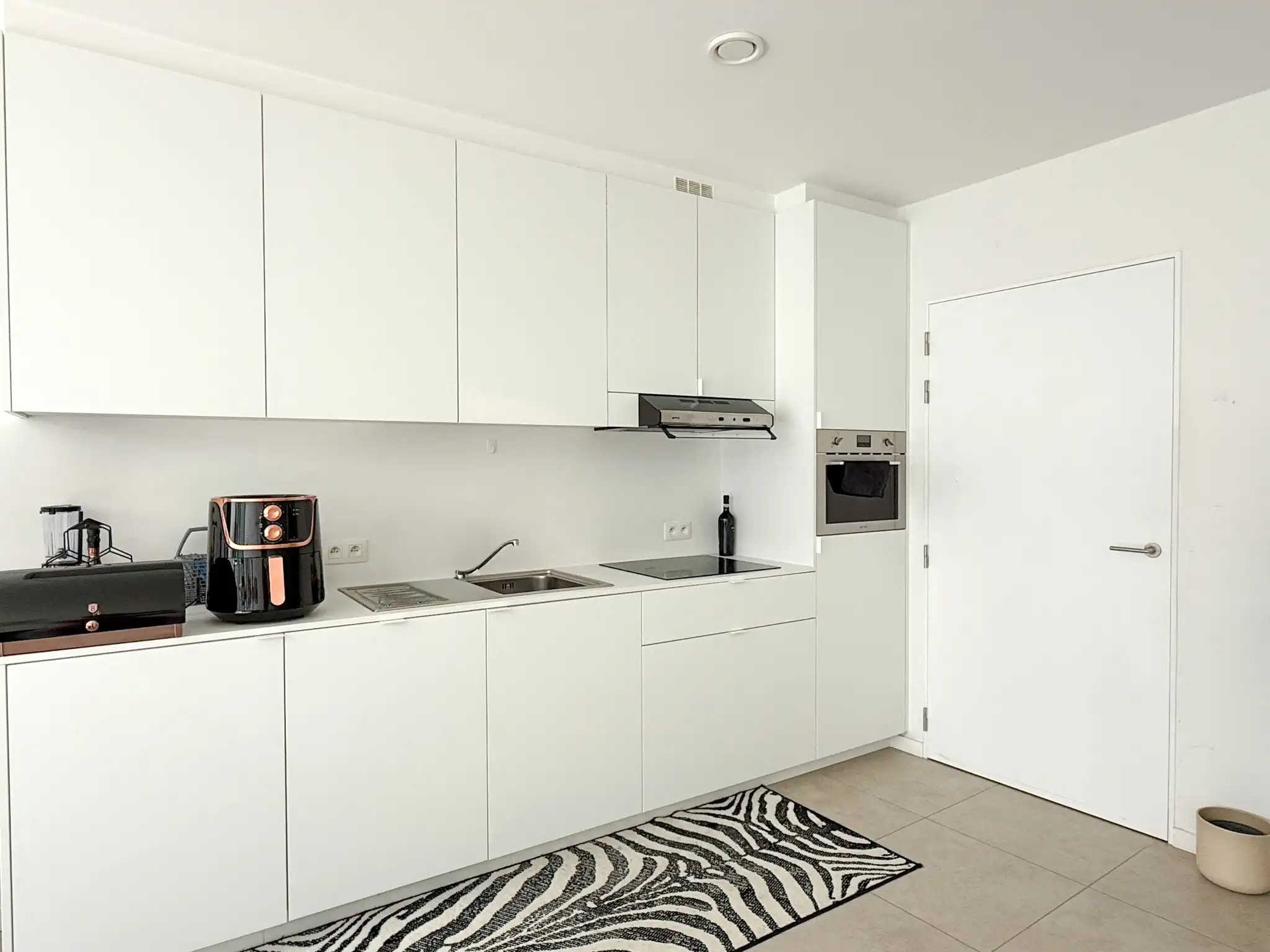 Instapklaar nieuwbouw gelijkvloersappartement in residentie De vier seizoenen foto 4