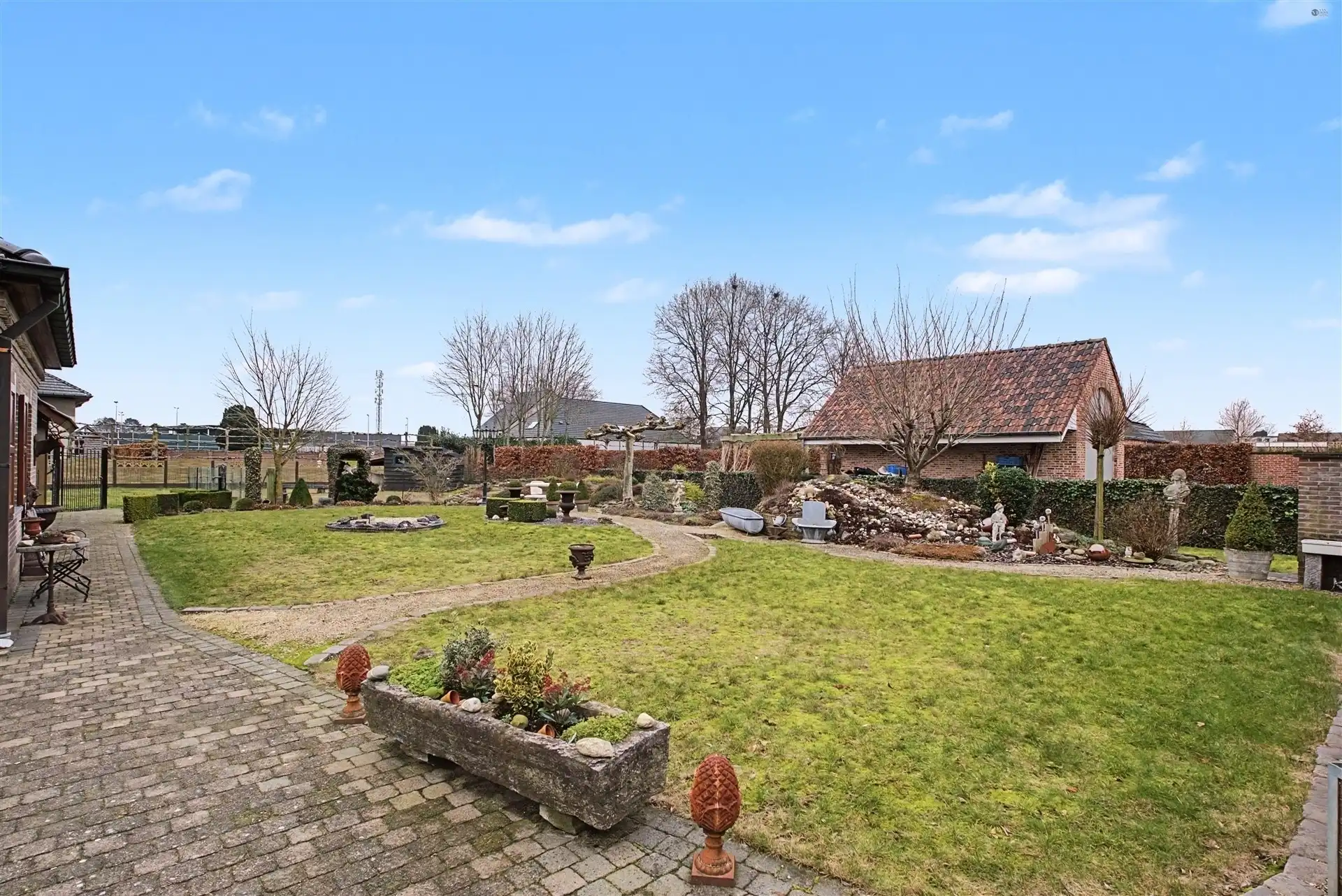 Gelijkvloers, verzorgde en solide woning  foto 17