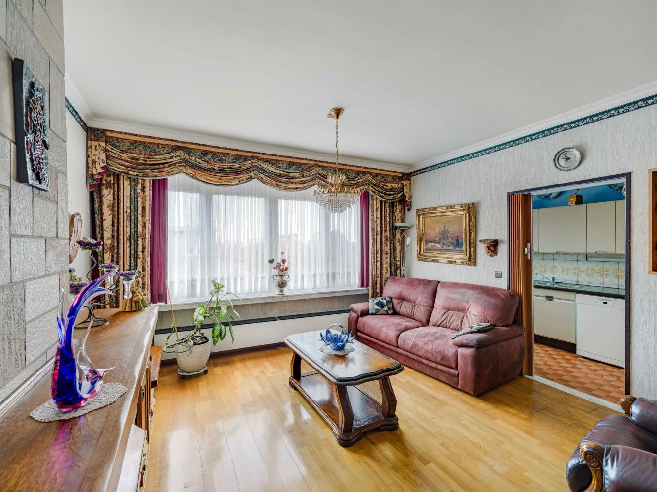 Keurig, instapklaar app. op 2e verd. met 2 slpk., terras en garage foto 6